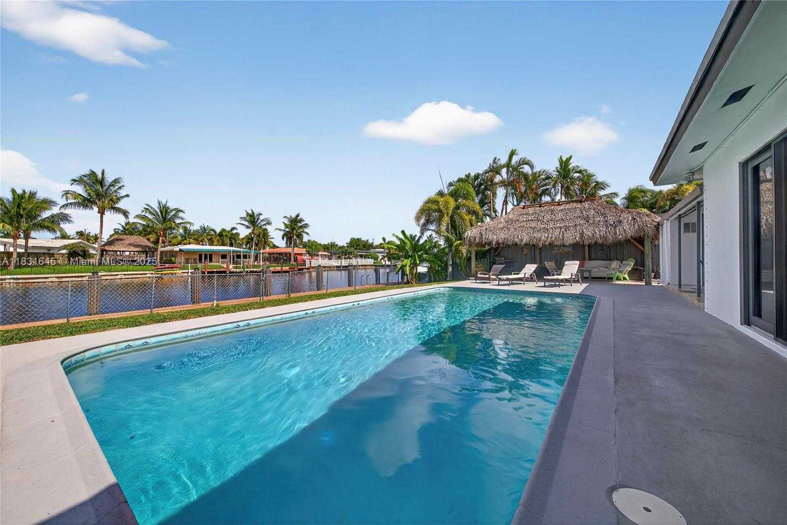 Small Image of 380 SOUTH EAST 1ST TER, Pompano Beach Number 51