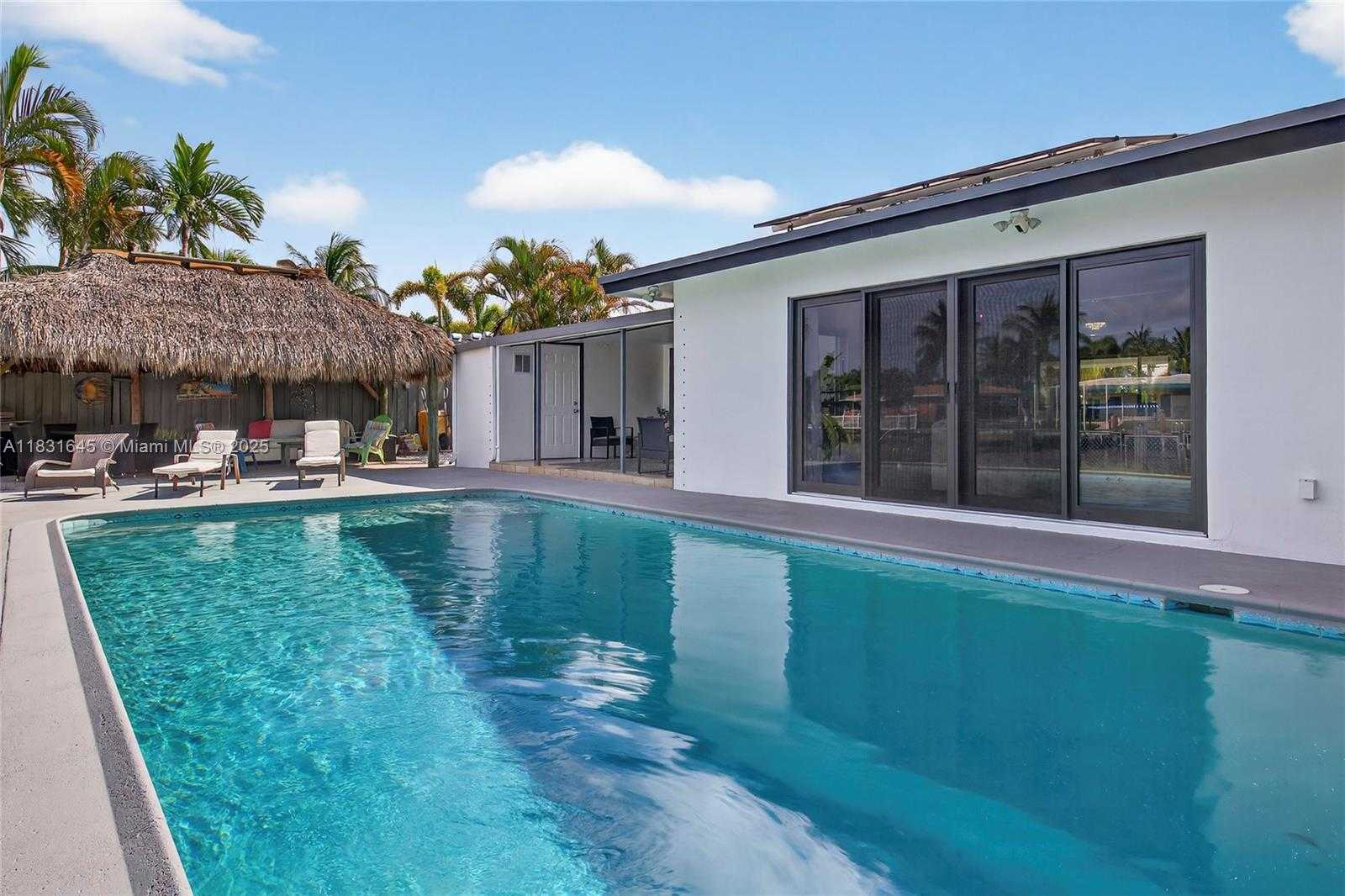 Small Image of 380 SOUTH EAST 1ST TER, Pompano Beach Number 62