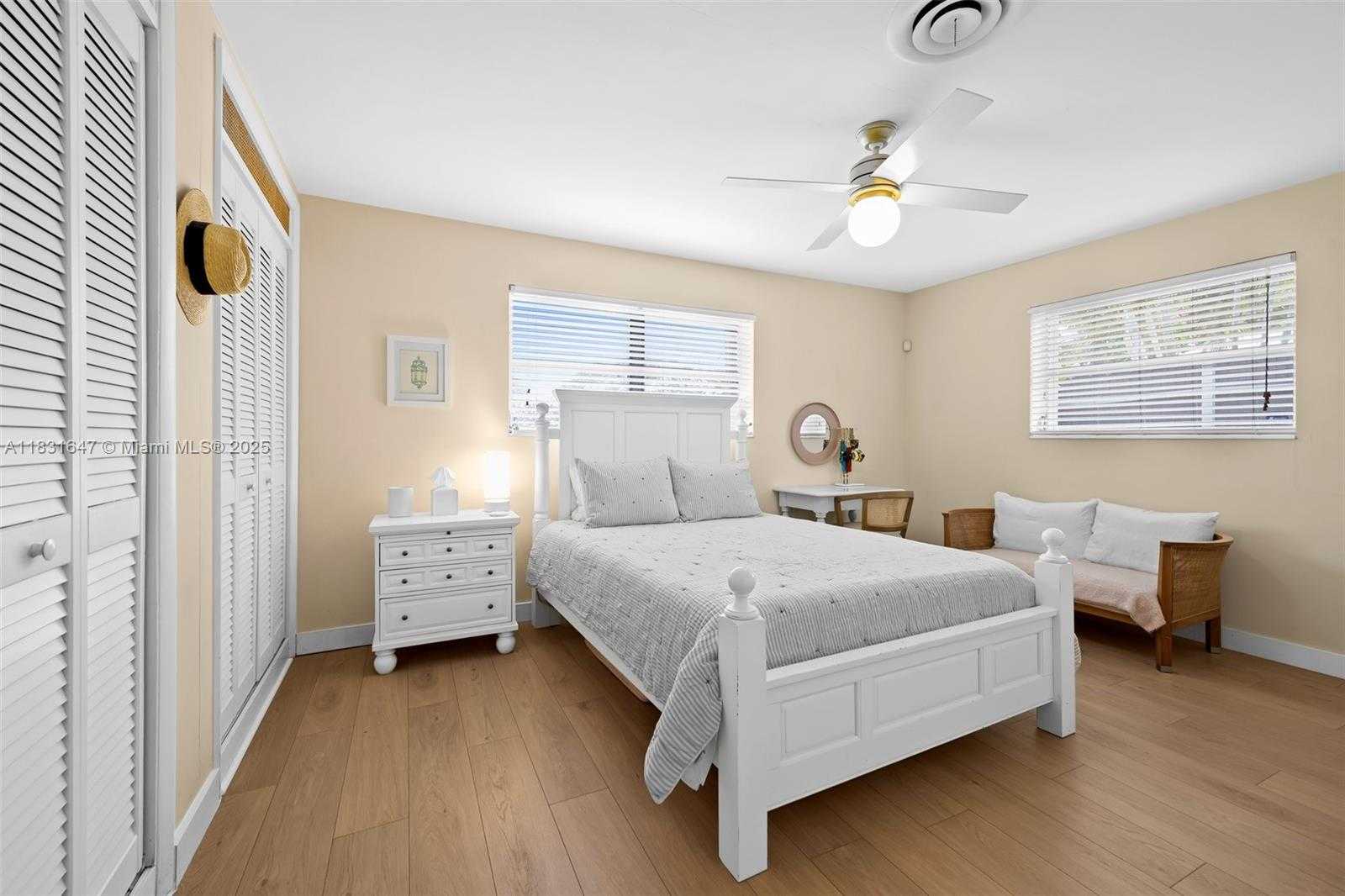 Small Image of 2015 NORTH 37TH AVE, Hollywood Number 10