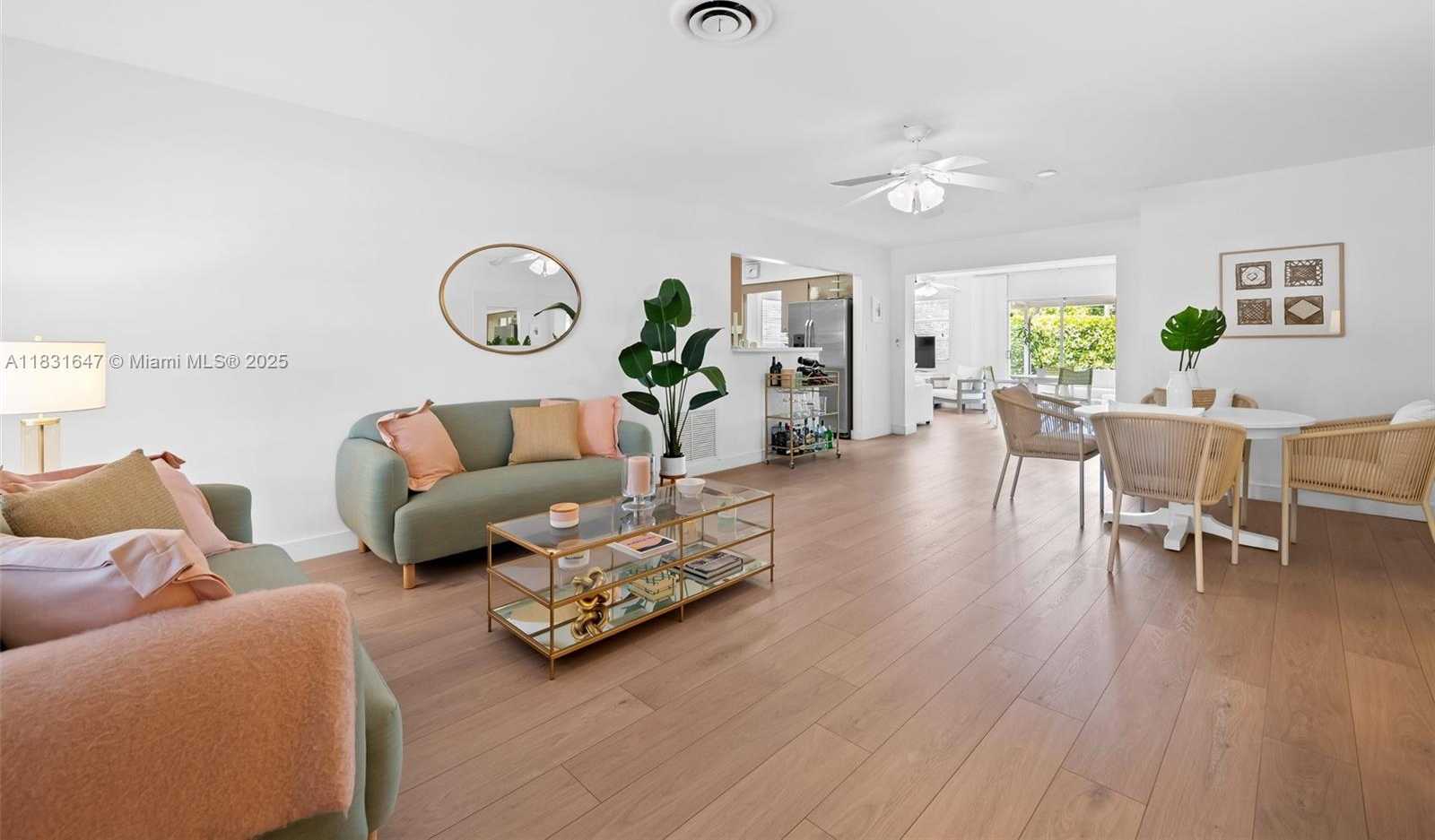 Small Image of 2015 NORTH 37TH AVE, Hollywood Number 3