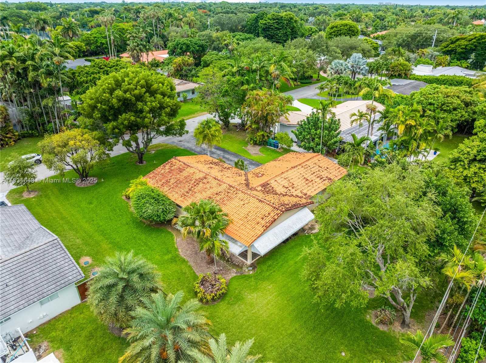 Small Image of 9640 SOUTH WEST 72ND CT, Pinecrest Number 22