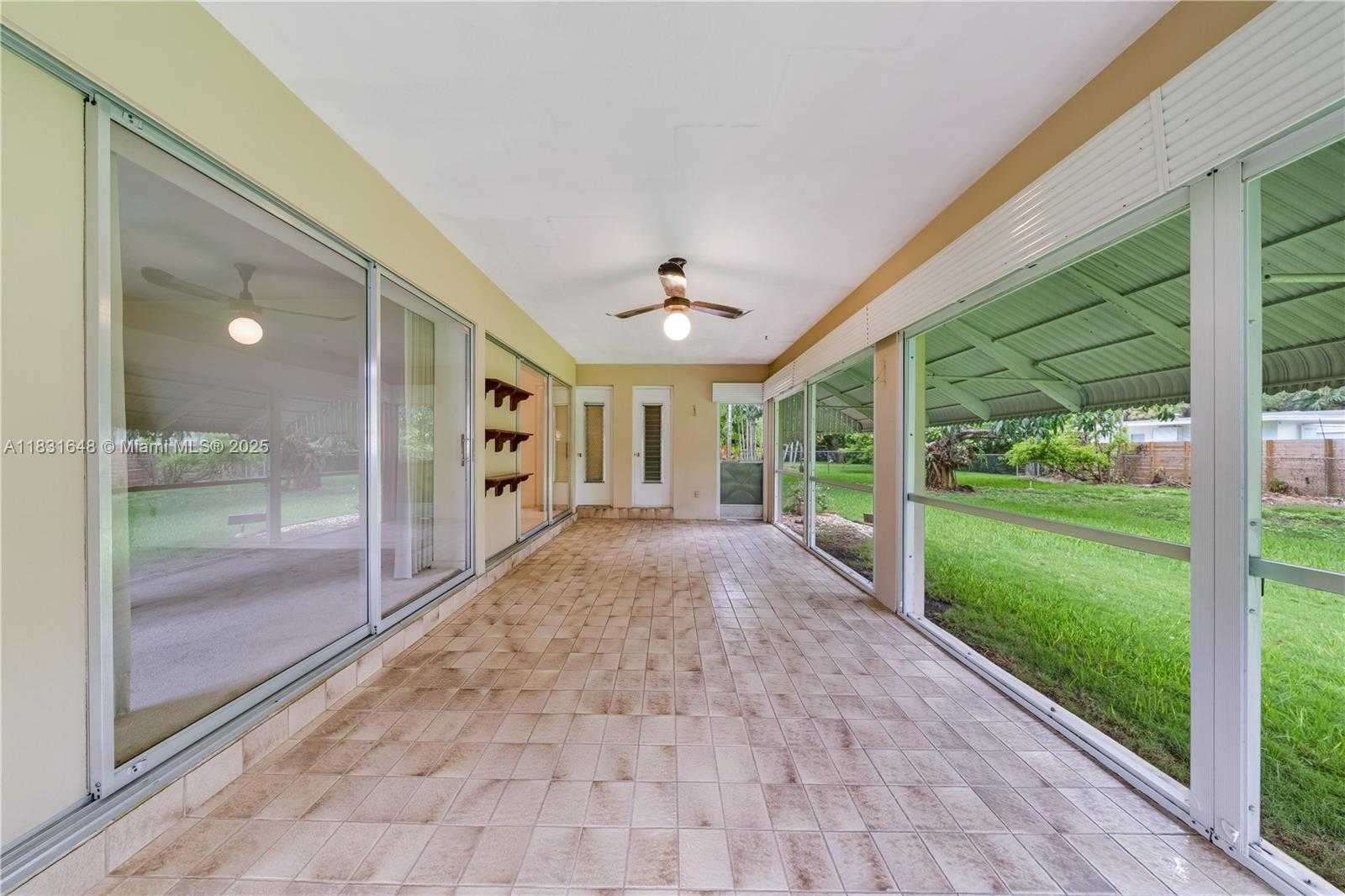Small Image of 9640 SOUTH WEST 72ND CT, Pinecrest Number 9