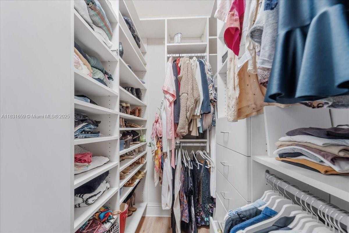 Imagen de Pequeño Objeto