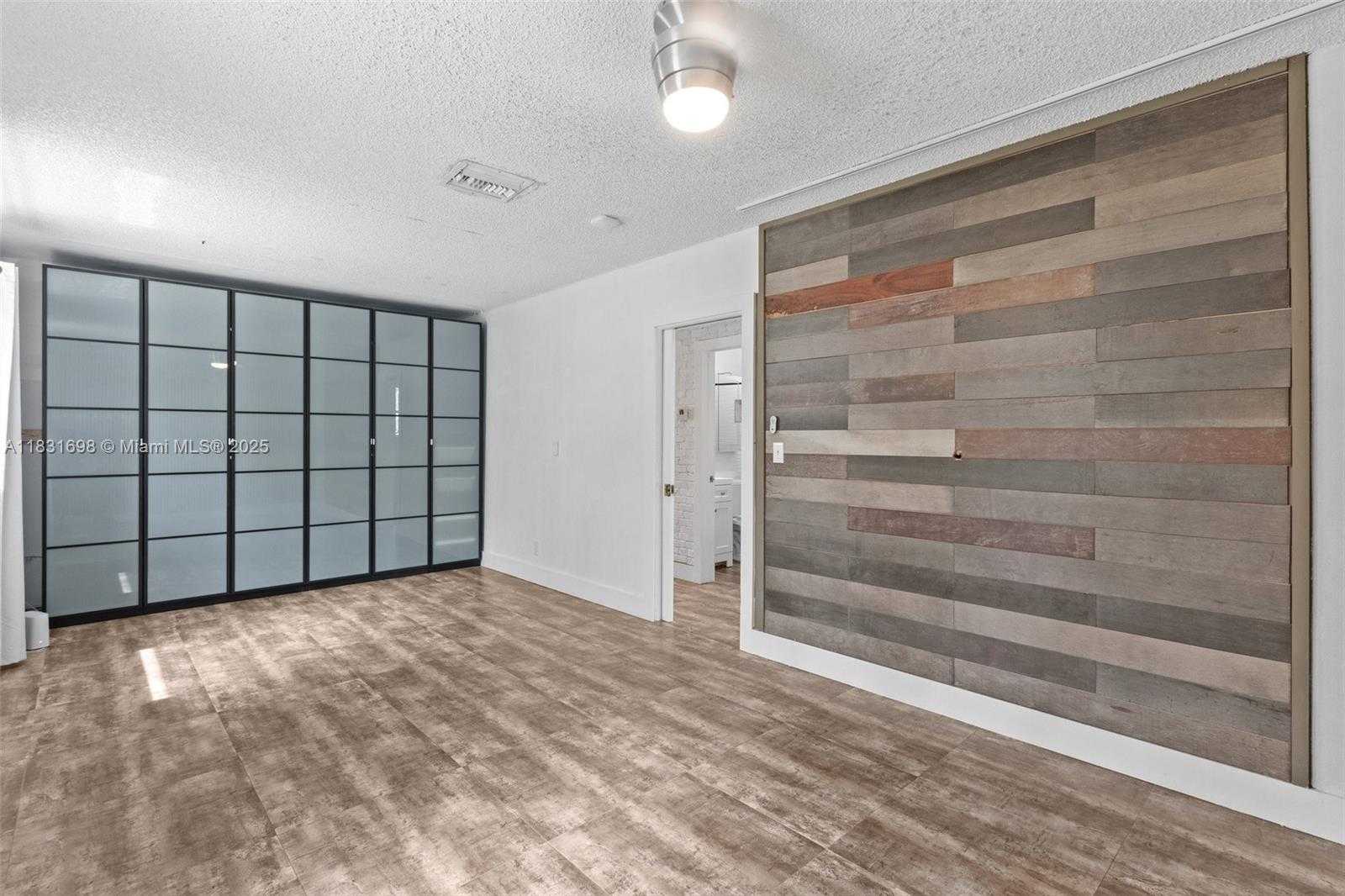 Small Image of 7201 HAYES ST, Hollywood Number 10