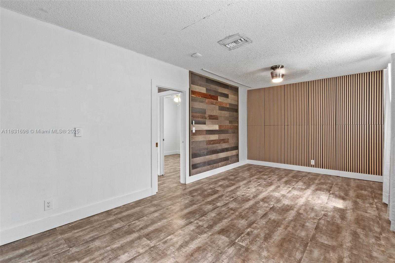Small Image of 7201 HAYES ST, Hollywood Number 12
