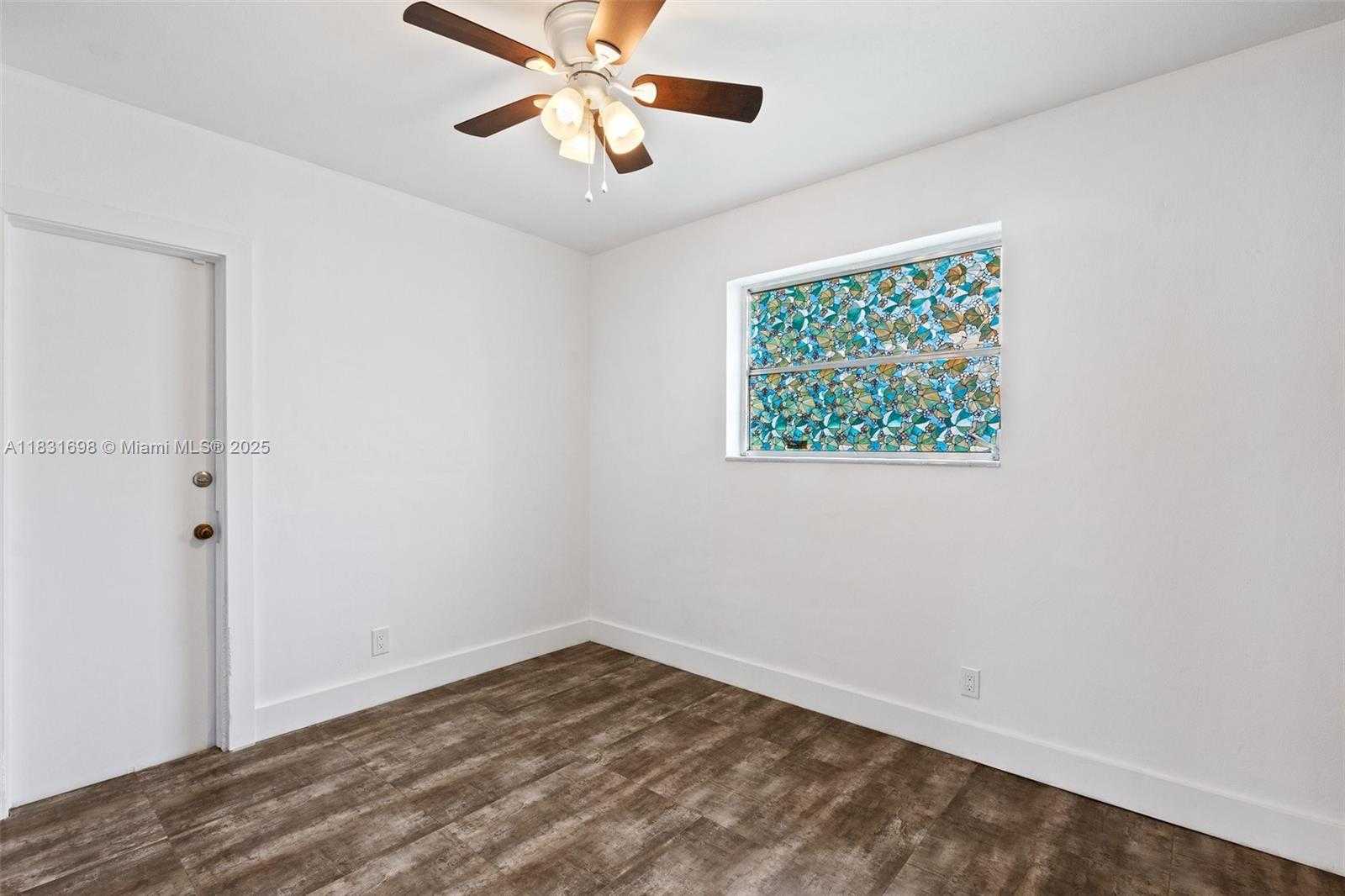 Small Image of 7201 HAYES ST, Hollywood Number 15