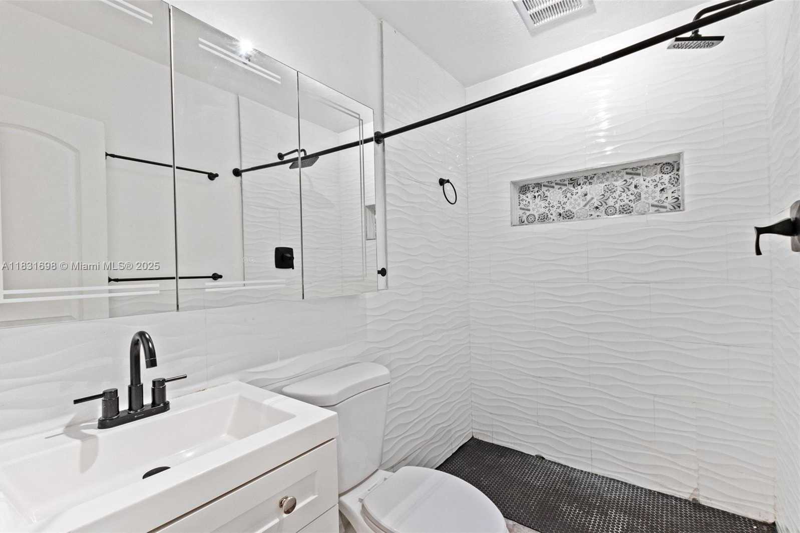 Small Image of 7201 HAYES ST, Hollywood Number 16