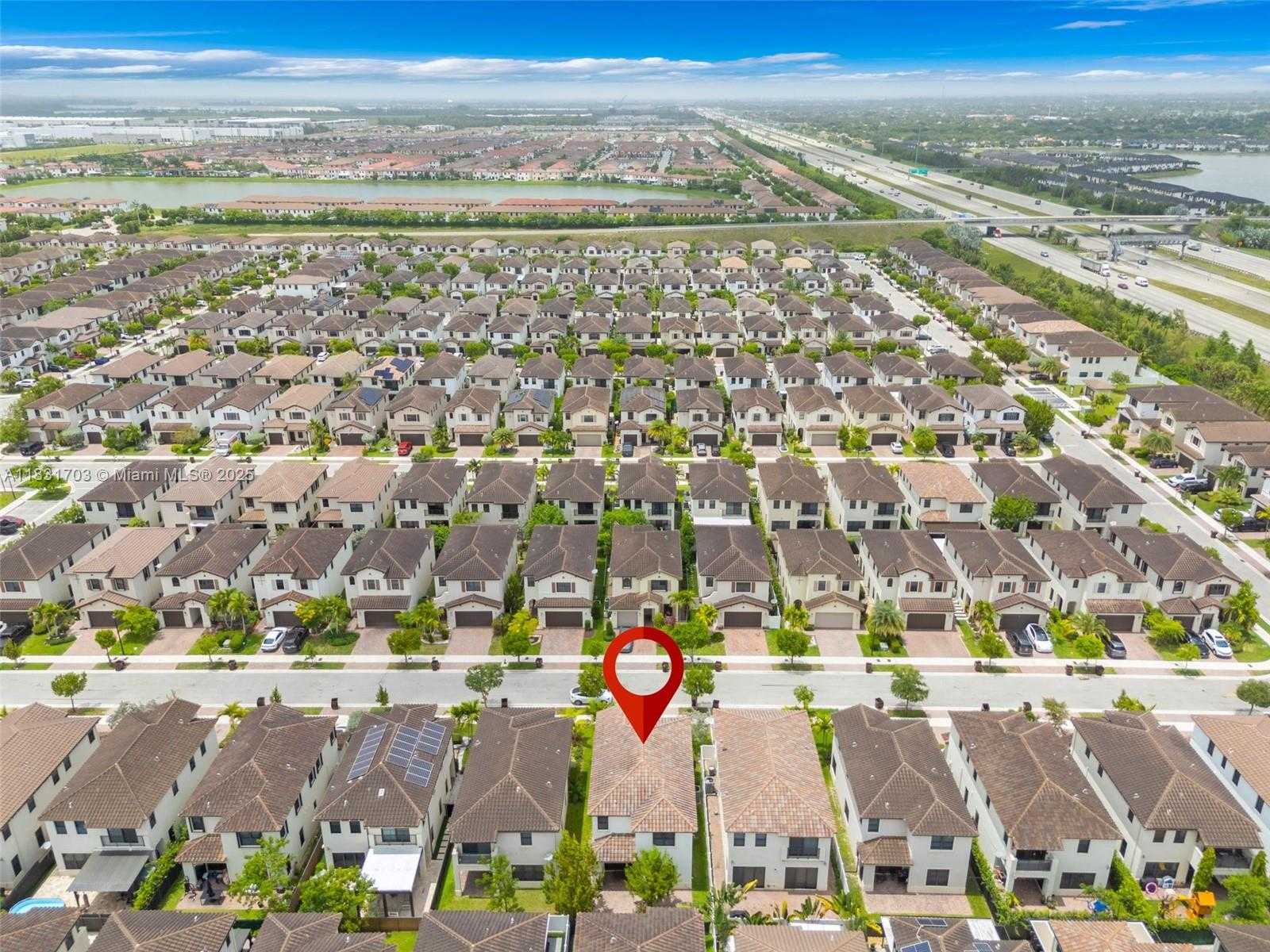 Small Image of 3274 WEST 96TH PL, Hialeah Number 45