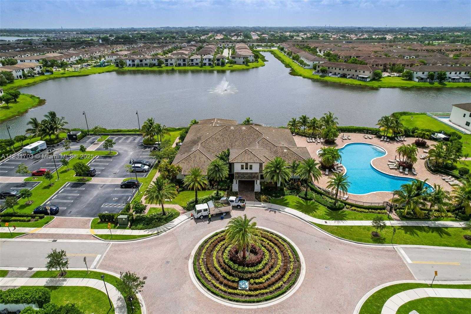 Small Image of 3274 WEST 96TH PL, Hialeah Number 55