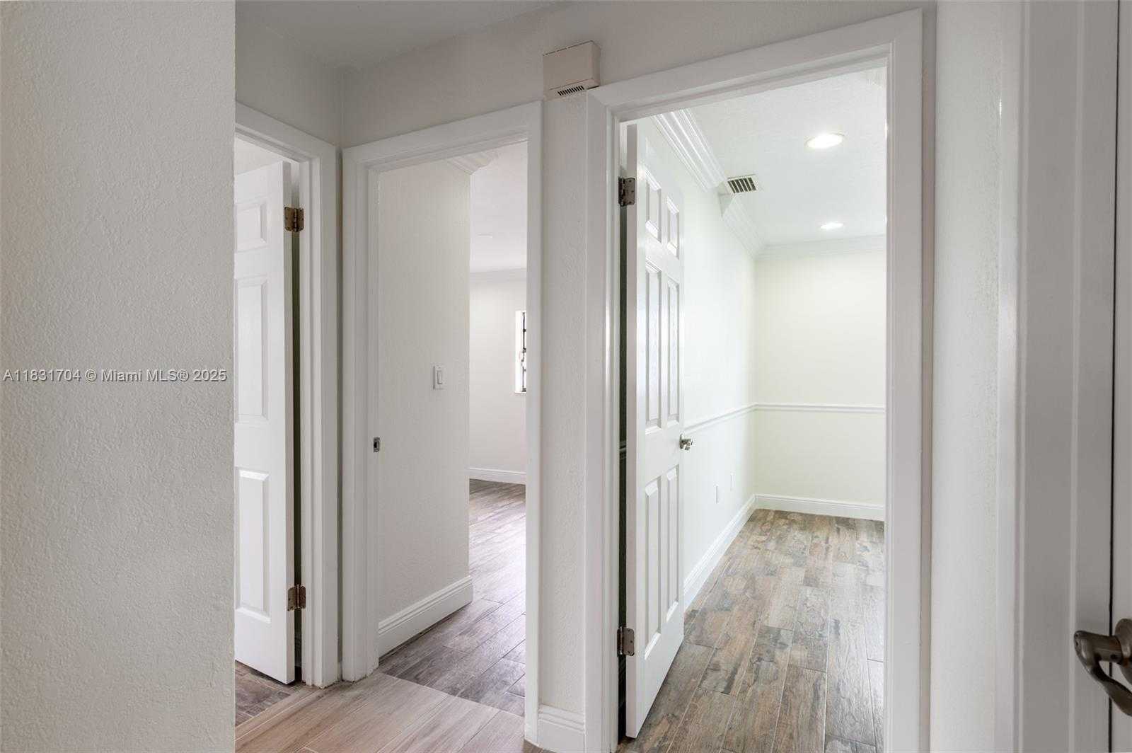 Small Image of 15074 SOUTH WEST 13TH PL, Sunrise Number 12