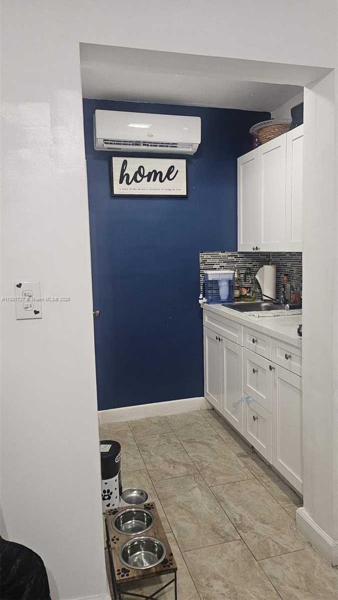 Small Image of 1014 WEST 68TH ST, Hialeah Number 23