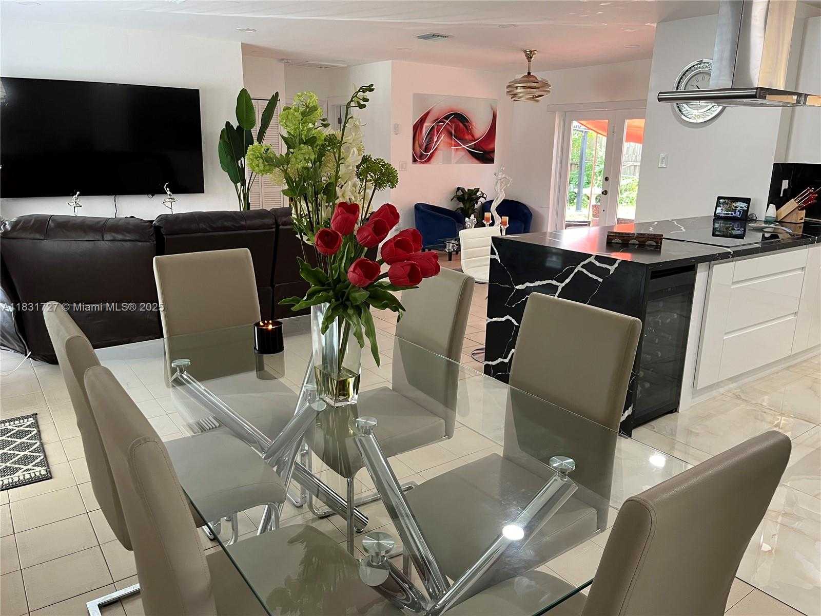 Small Image of 1014 WEST 68TH ST, Hialeah Number 6