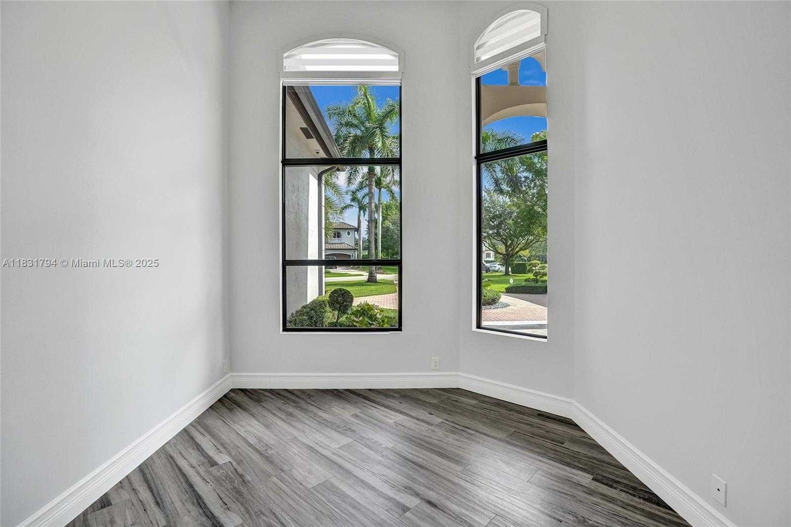 Small Image of 11056 BLACKHAWK BLVD, Davie Number 18