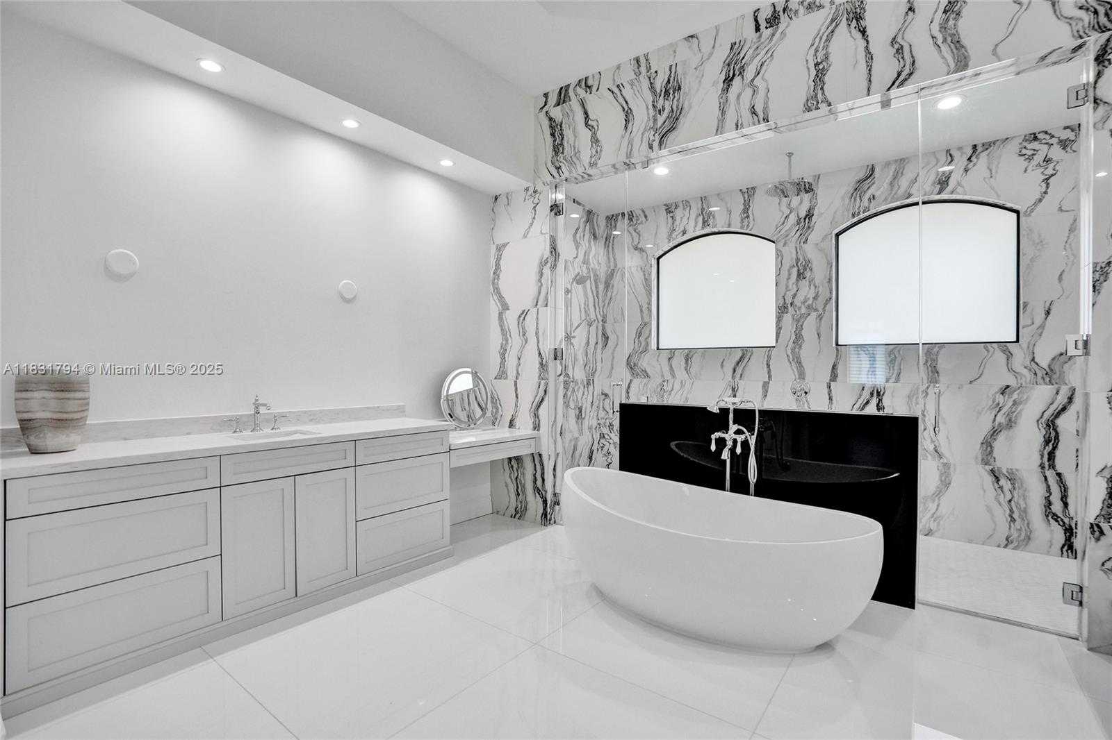 Small Image of 11056 BLACKHAWK BLVD, Davie Number 34