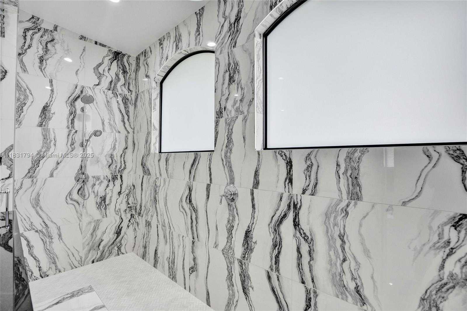 Small Image of 11056 BLACKHAWK BLVD, Davie Number 35