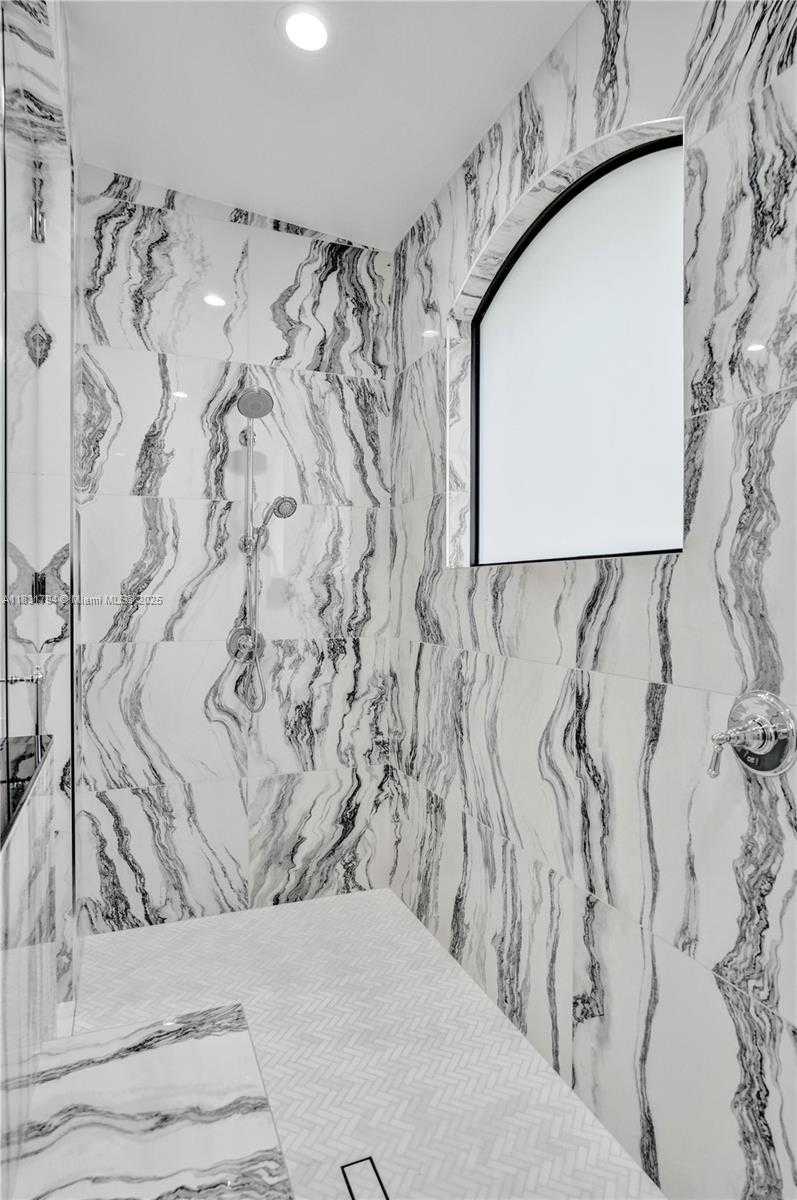 Small Image of 11056 BLACKHAWK BLVD, Davie Number 36