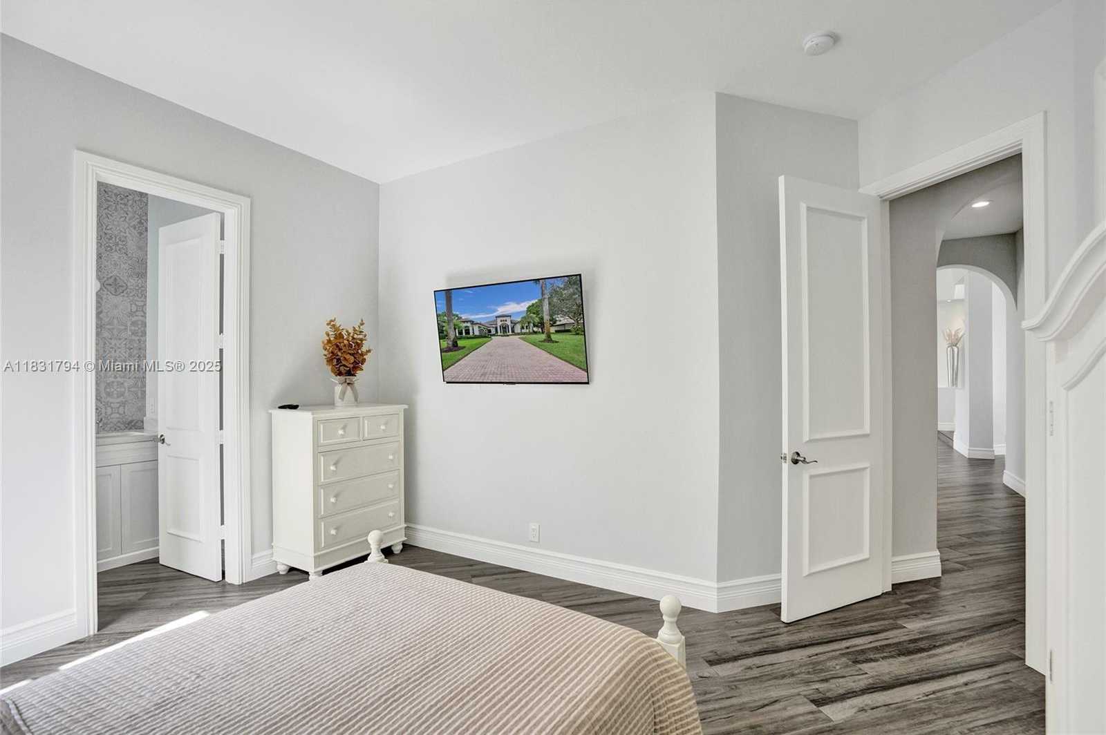 Small Image of 11056 BLACKHAWK BLVD, Davie Number 43