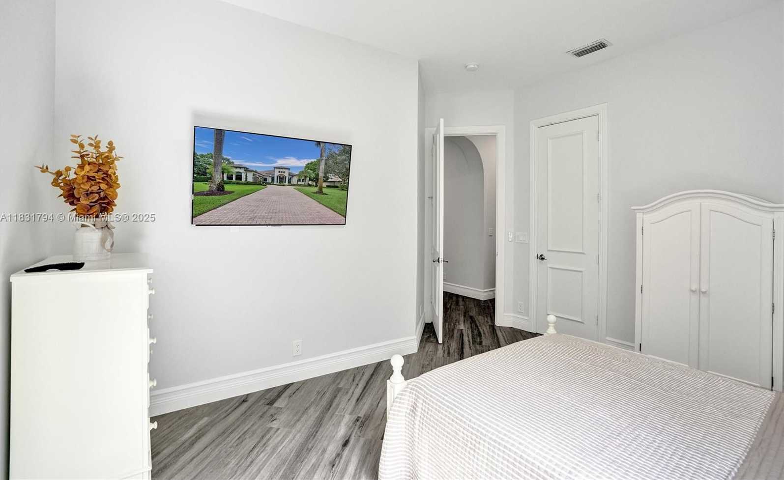 Small Image of 11056 BLACKHAWK BLVD, Davie Number 44