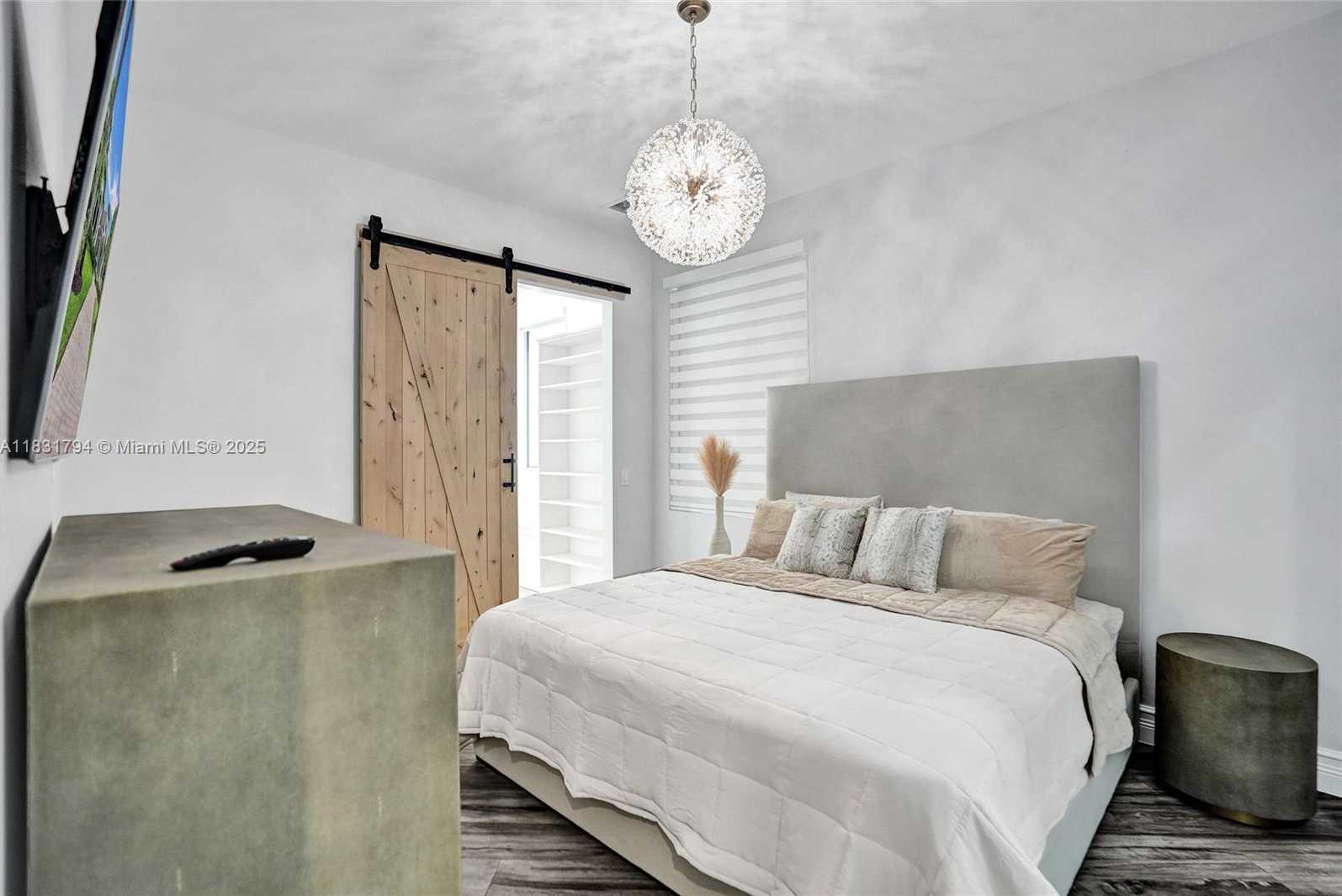 Small Image of 11056 BLACKHAWK BLVD, Davie Number 46