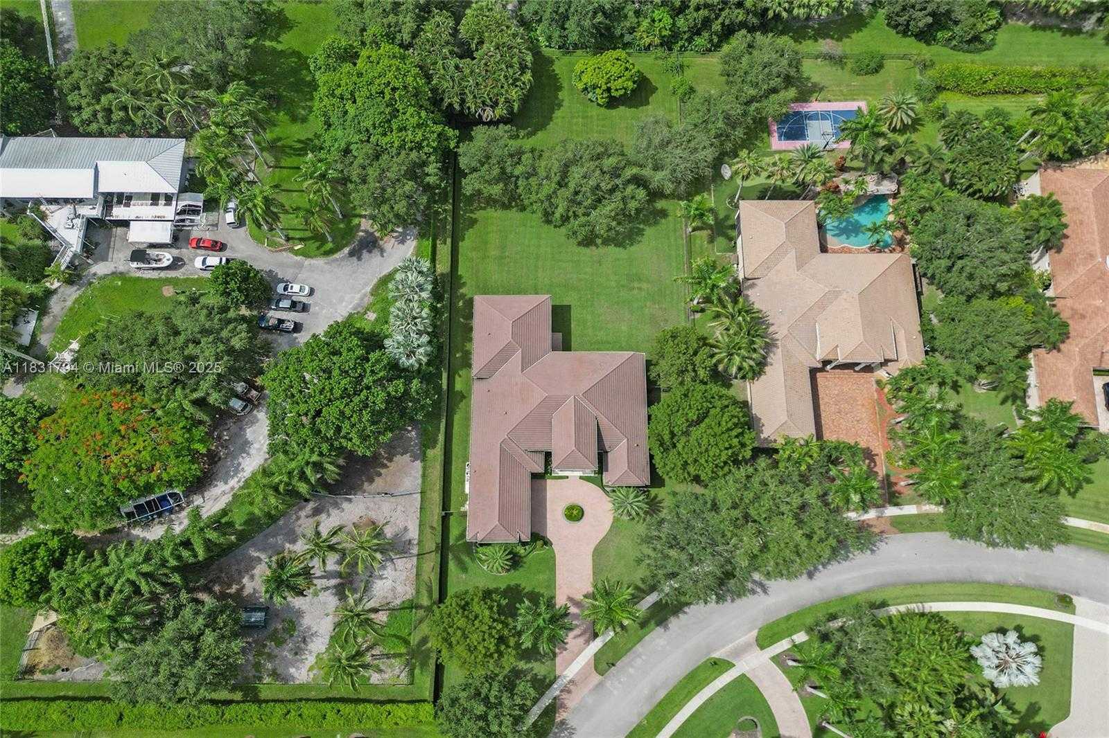Small Image of 11056 BLACKHAWK BLVD, Davie Number 5