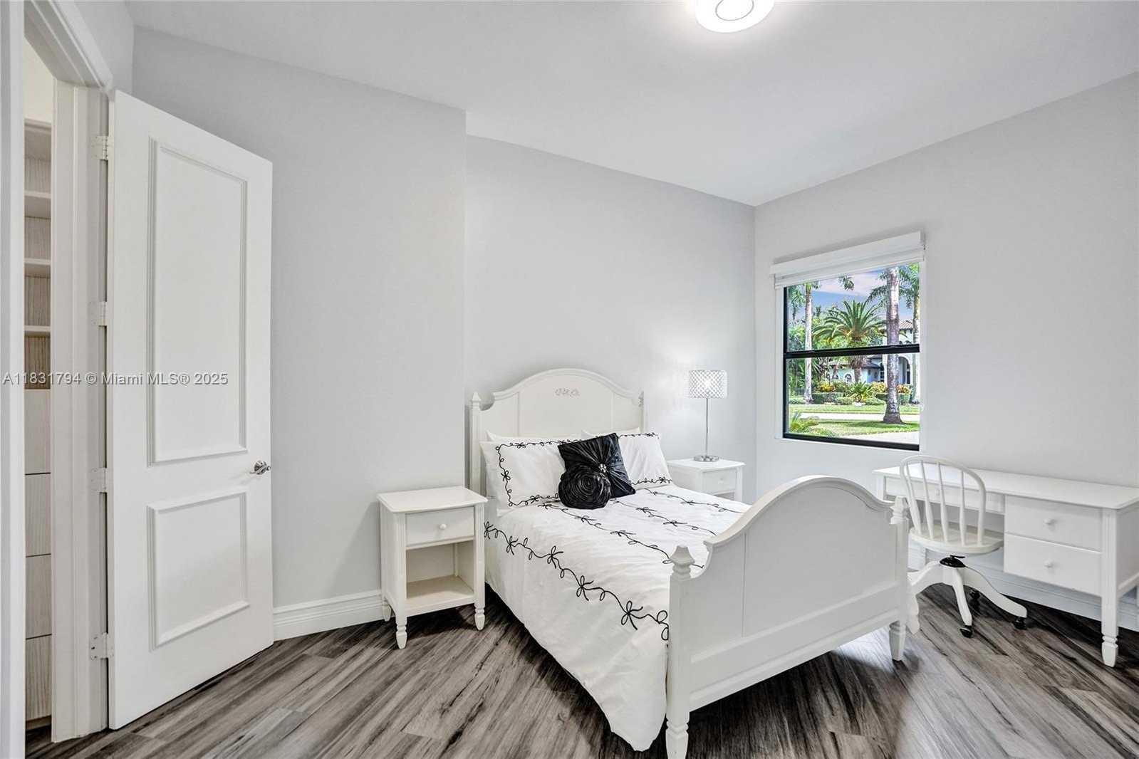 Small Image of 11056 BLACKHAWK BLVD, Davie Number 56