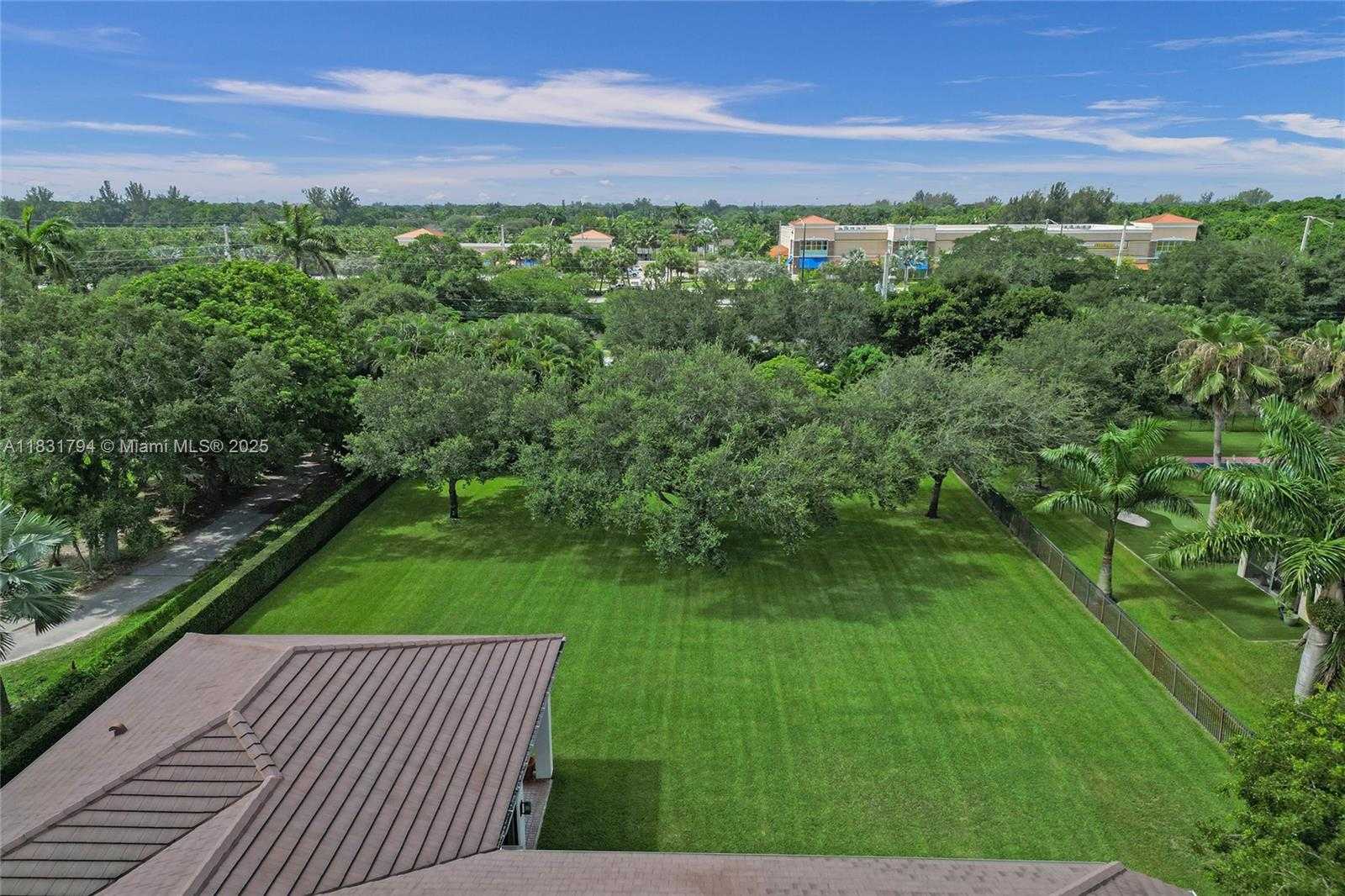 Small Image of 11056 BLACKHAWK BLVD, Davie Number 6