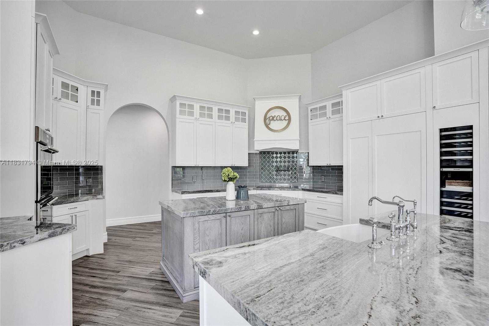 Small Image of 11056 BLACKHAWK BLVD, Davie Number 75