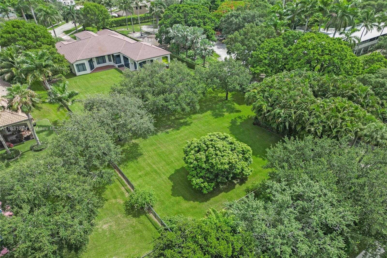 Small Image of 11056 BLACKHAWK BLVD, Davie Number 98