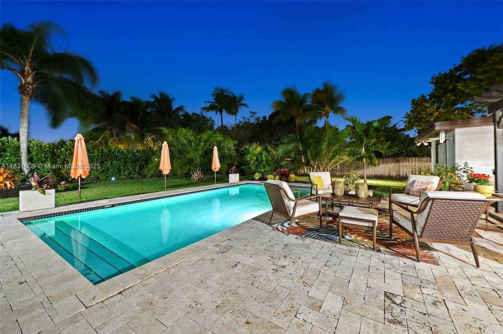 Small Image of 17605 SOUTH WEST 86TH AVE, Palmetto Bay Number 27
