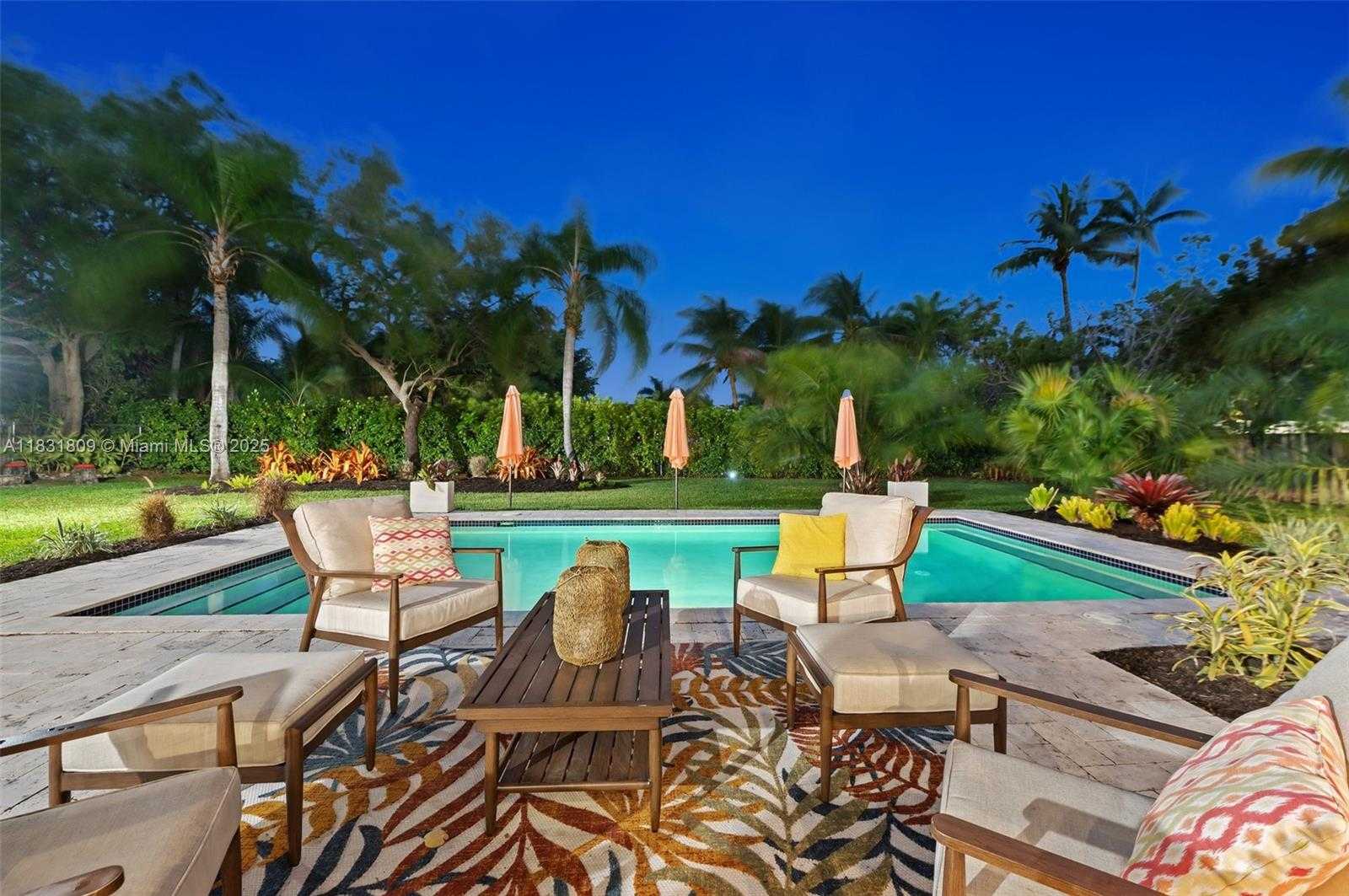 Small Image of 17605 SOUTH WEST 86TH AVE, Palmetto Bay Number 31