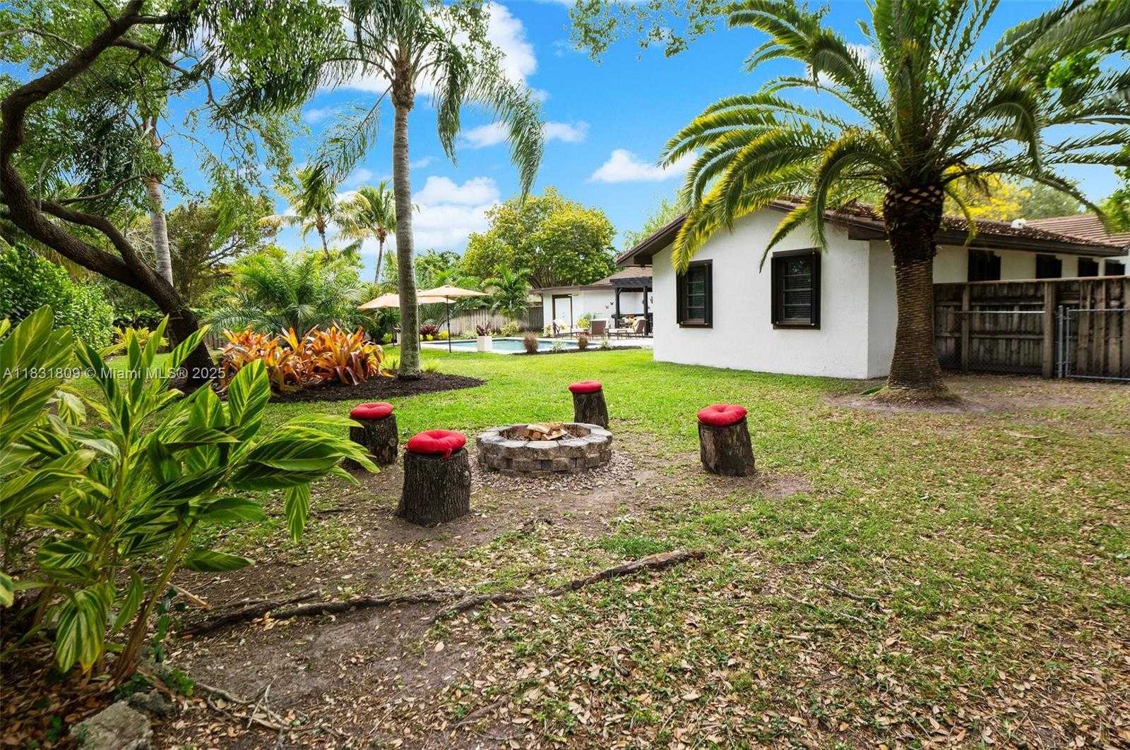 Small Image of 17605 SOUTH WEST 86TH AVE, Palmetto Bay Number 37