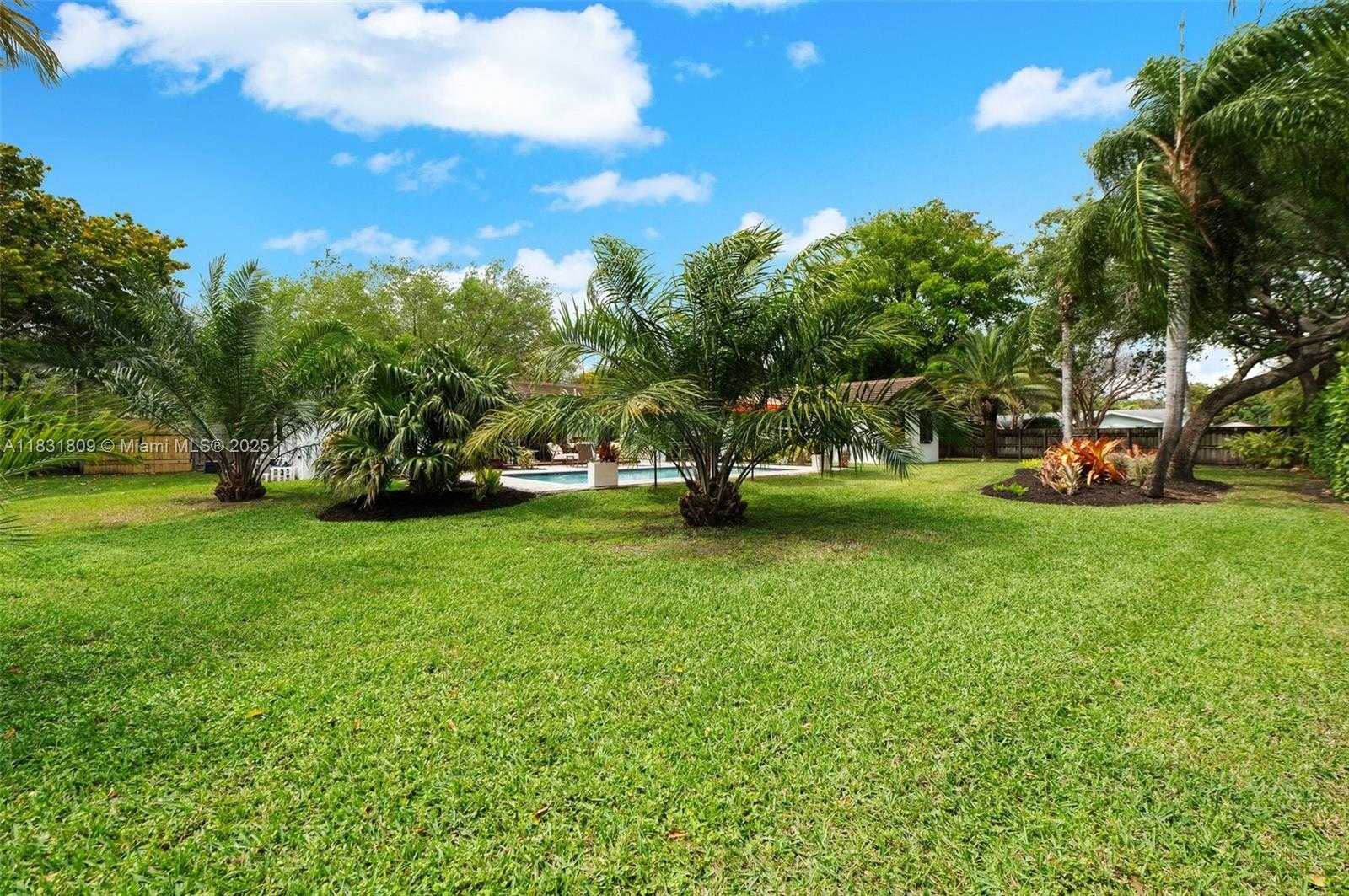 Small Image of 17605 SOUTH WEST 86TH AVE, Palmetto Bay Number 39