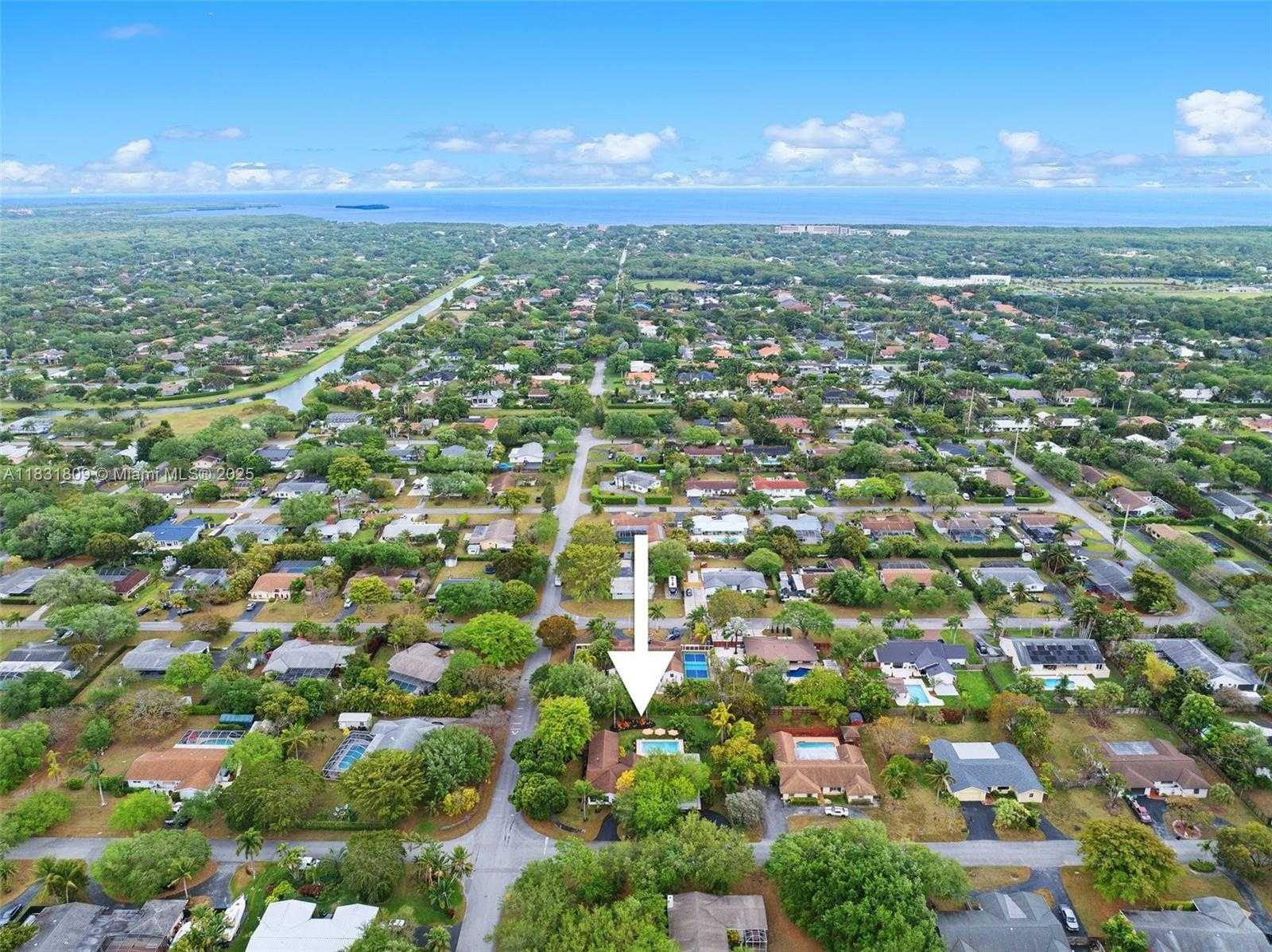 Small Image of 17605 SOUTH WEST 86TH AVE, Palmetto Bay Number 45