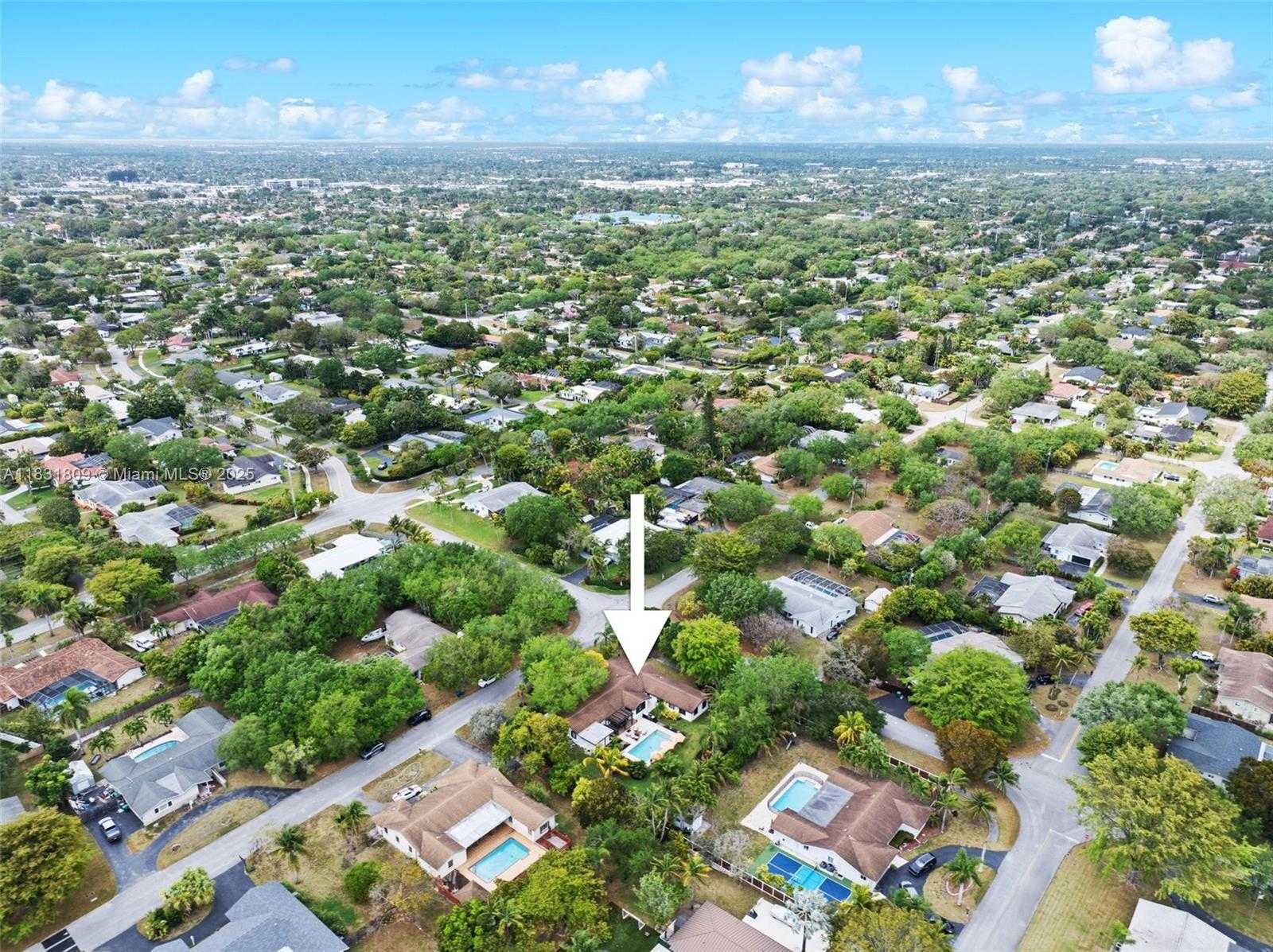 Small Image of 17605 SOUTH WEST 86TH AVE, Palmetto Bay Number 56