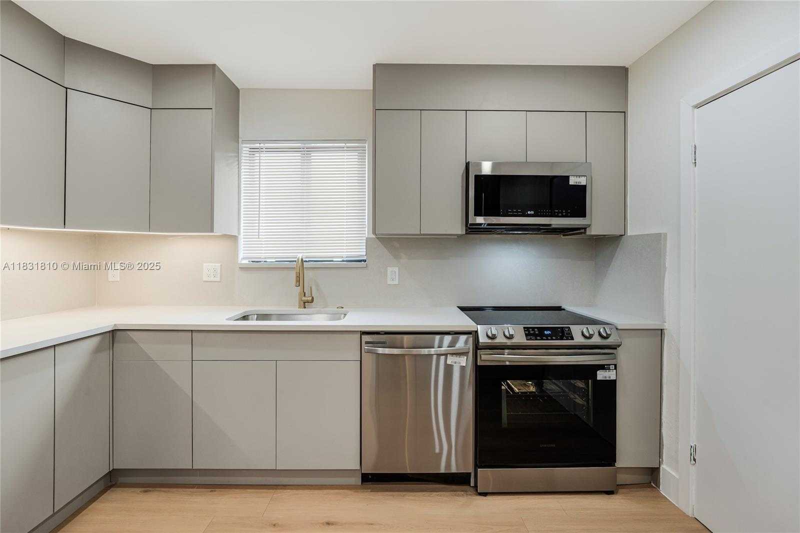 Small Image of 432 SEVILLA AVE, Coral Gables Number 18