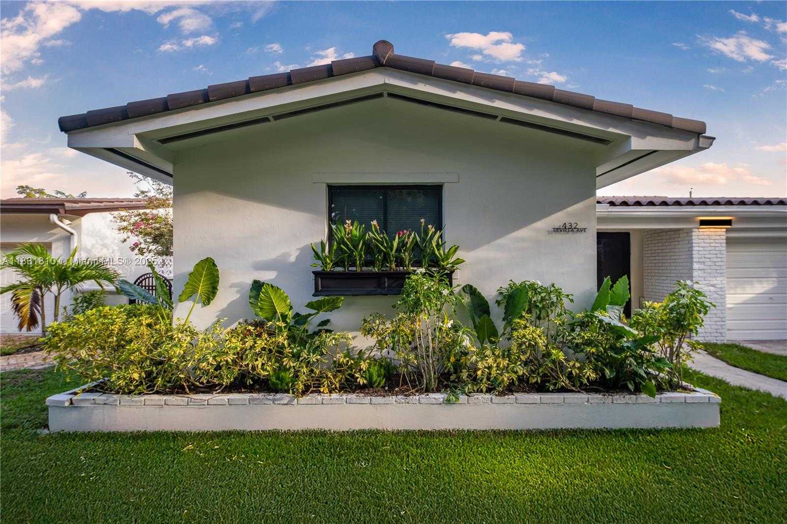 Small Image of 432 SEVILLA AVE, Coral Gables Number 2