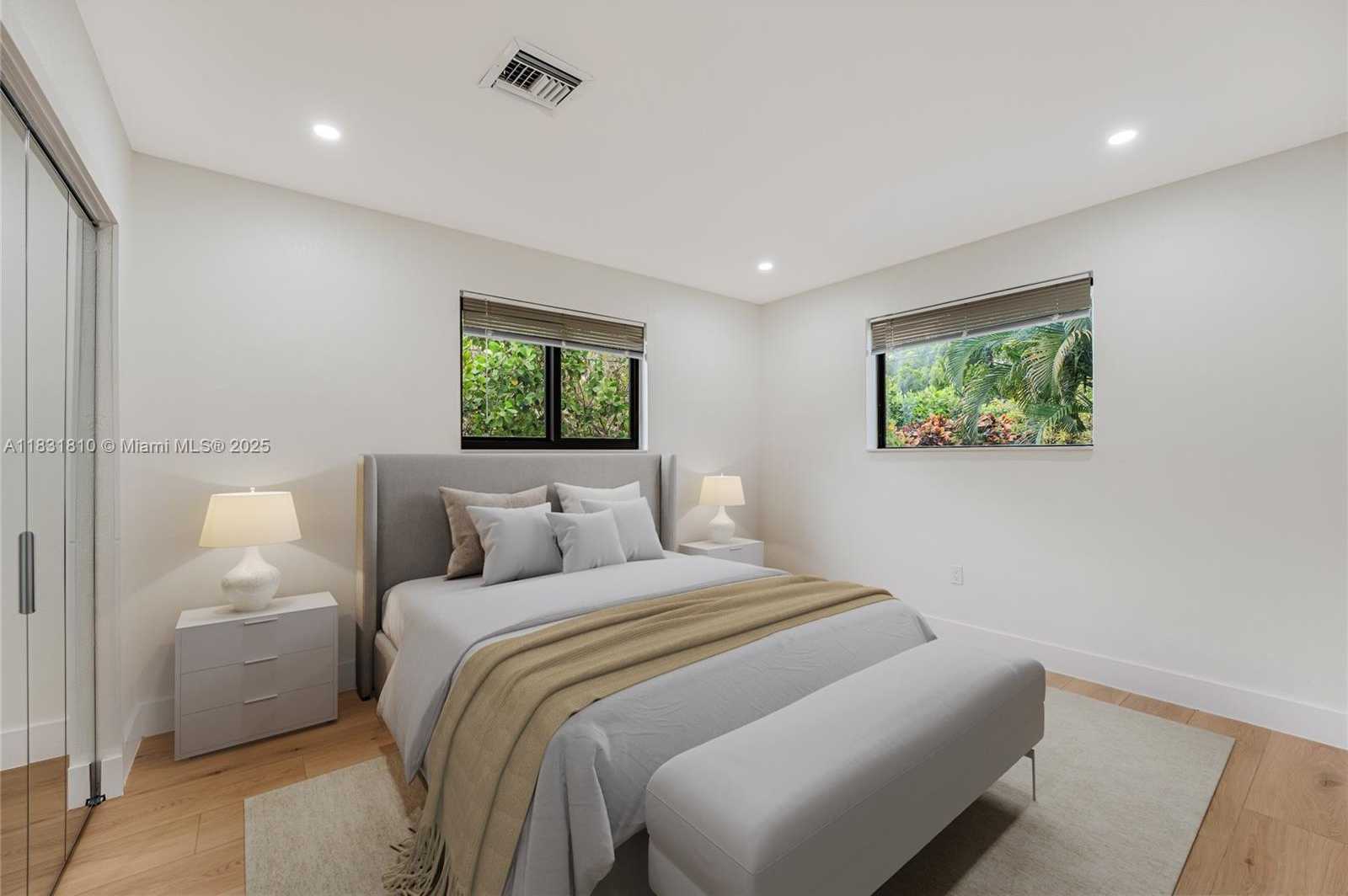 Small Image of 432 SEVILLA AVE, Coral Gables Number 31