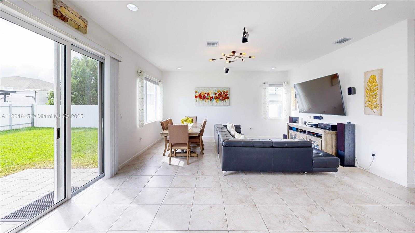 Small Image of 13374 SOUTH WEST 274TH ST, Homestead Number 13