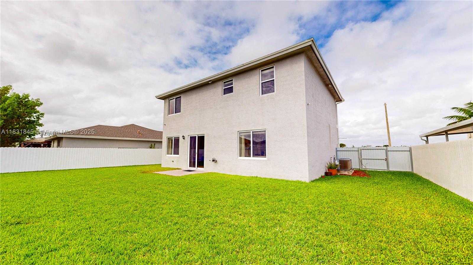 Small Image of 13374 SOUTH WEST 274TH ST, Homestead Number 60
