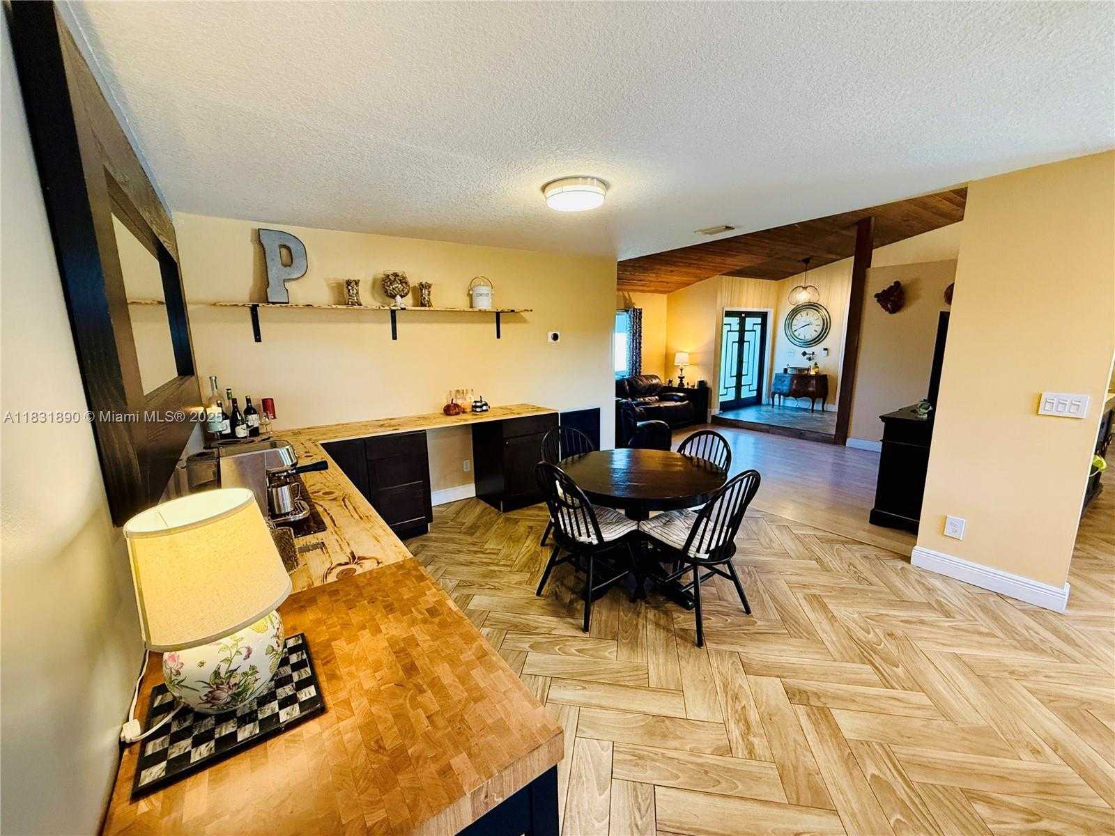 Small Image of 2980 SOUTH WEST 82ND WAY, Davie Number 10