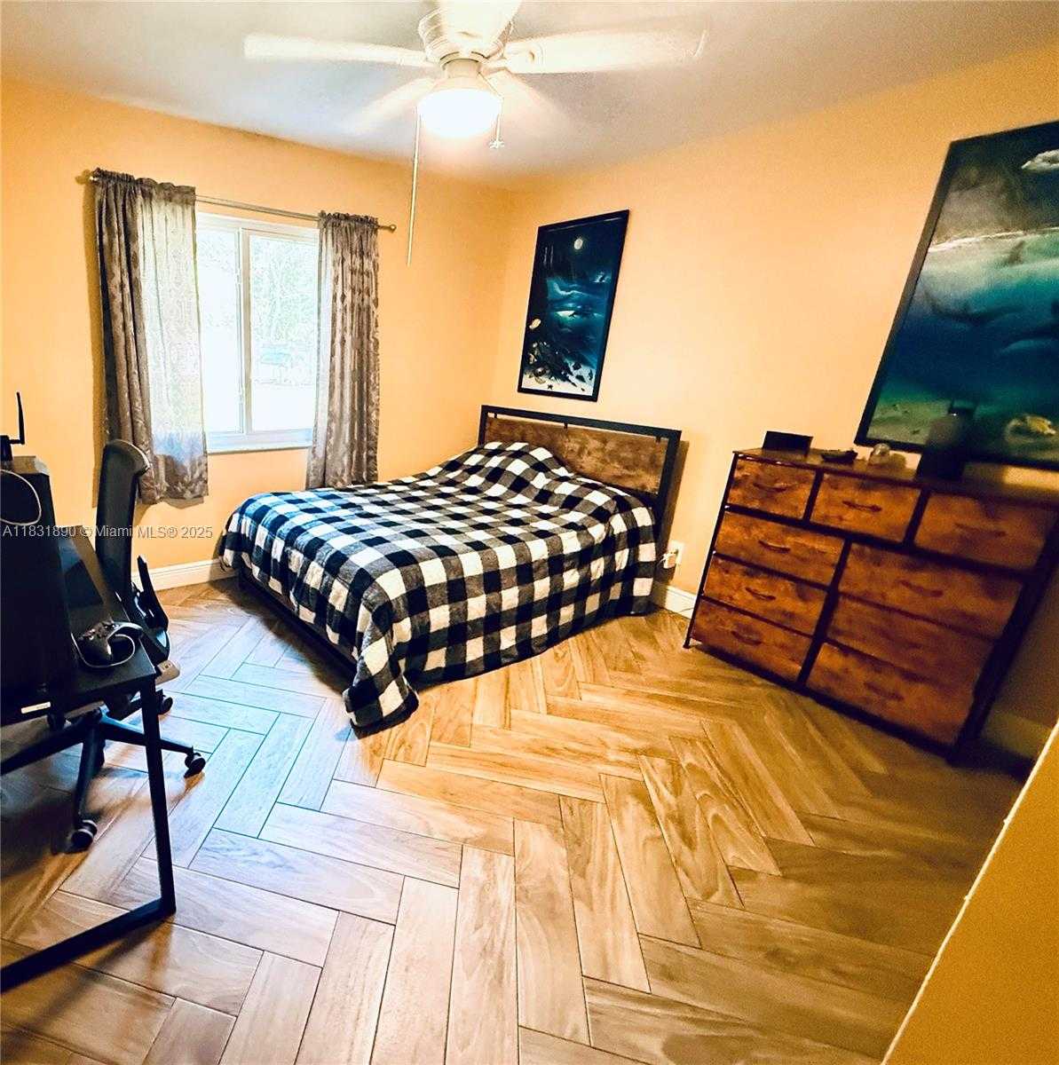 Small Image of 2980 SOUTH WEST 82ND WAY, Davie Number 19