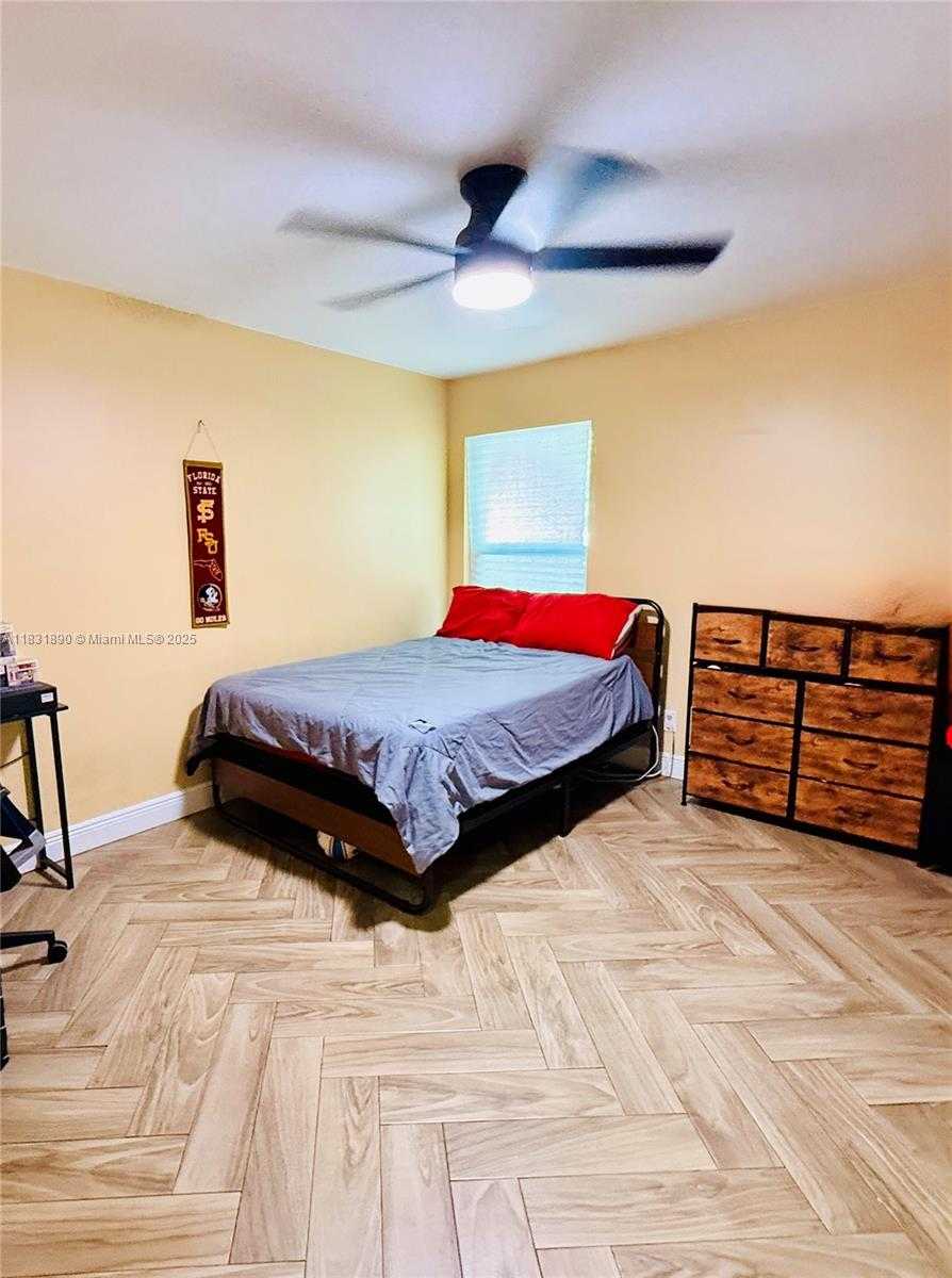 Small Image of 2980 SOUTH WEST 82ND WAY, Davie Number 26