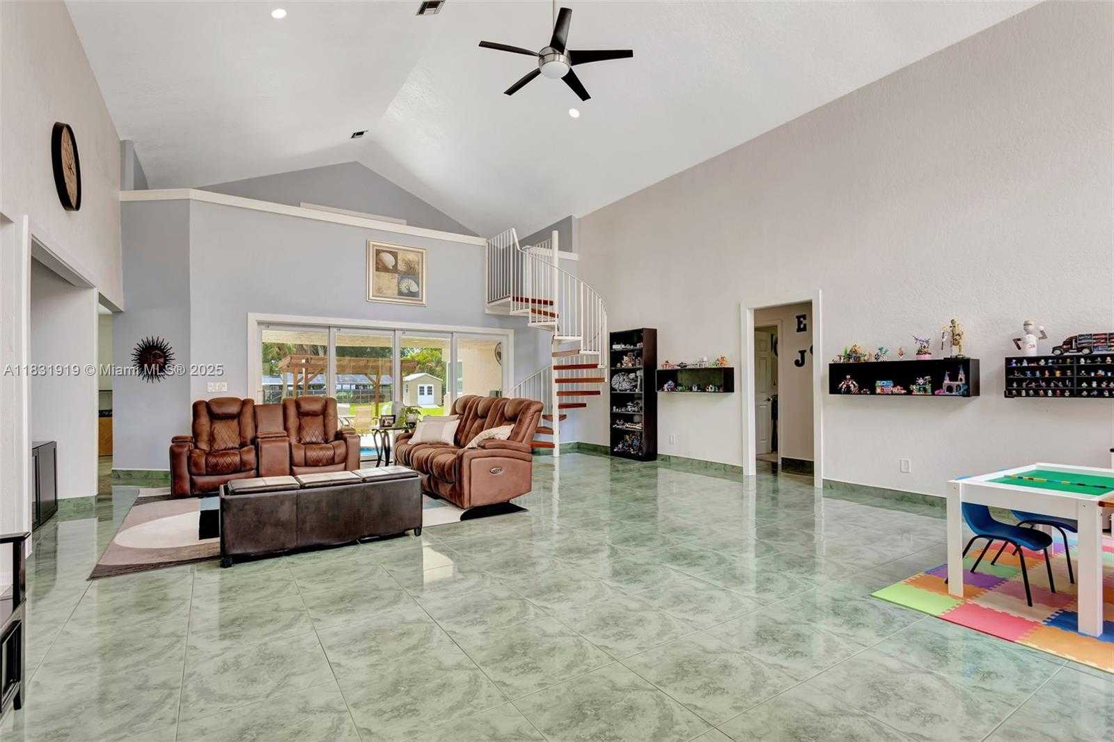 Small Image of 14100 SOUTH WEST 21ST ST, Davie Number 11