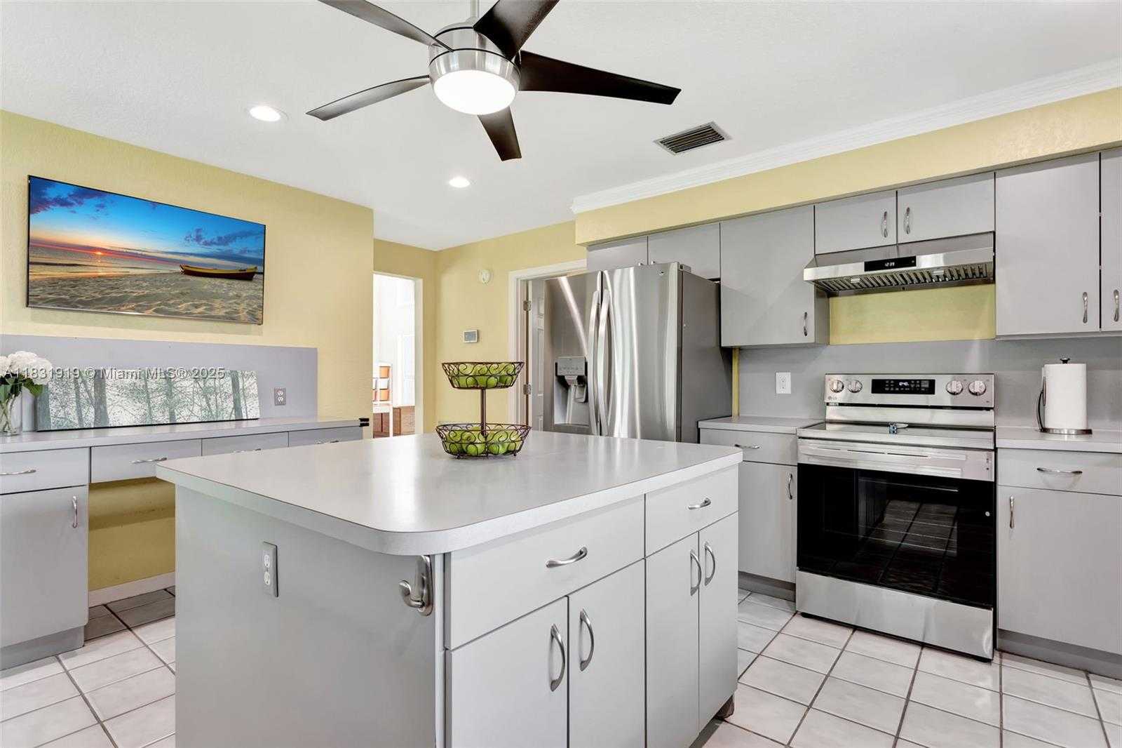 Small Image of 14100 SOUTH WEST 21ST ST, Davie Number 16