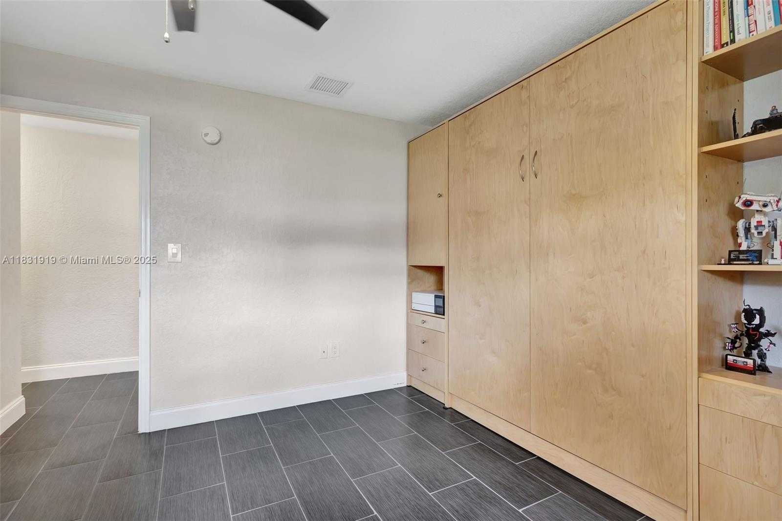 Small Image of 14100 SOUTH WEST 21ST ST, Davie Number 24