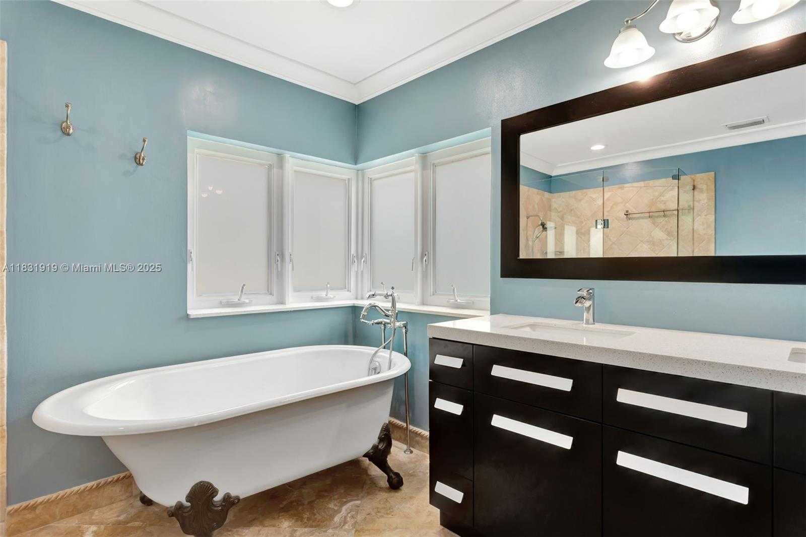 Small Image of 14100 SOUTH WEST 21ST ST, Davie Number 36
