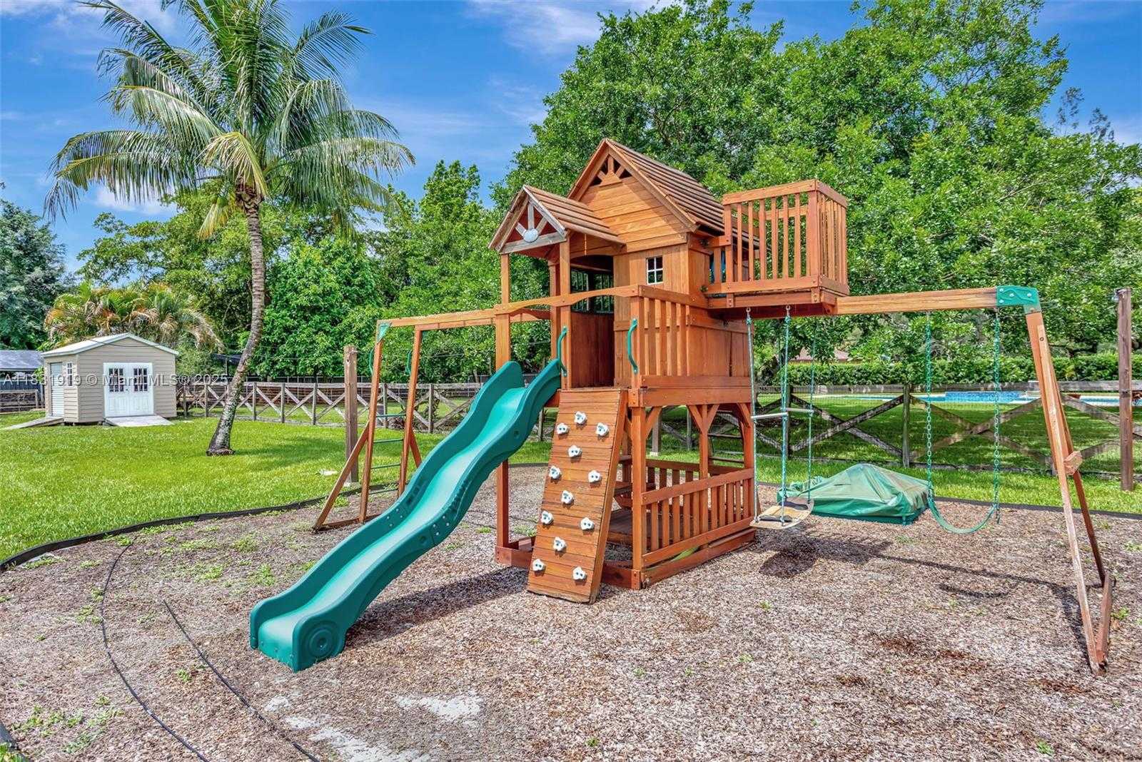 Small Image of 14100 SOUTH WEST 21ST ST, Davie Number 44