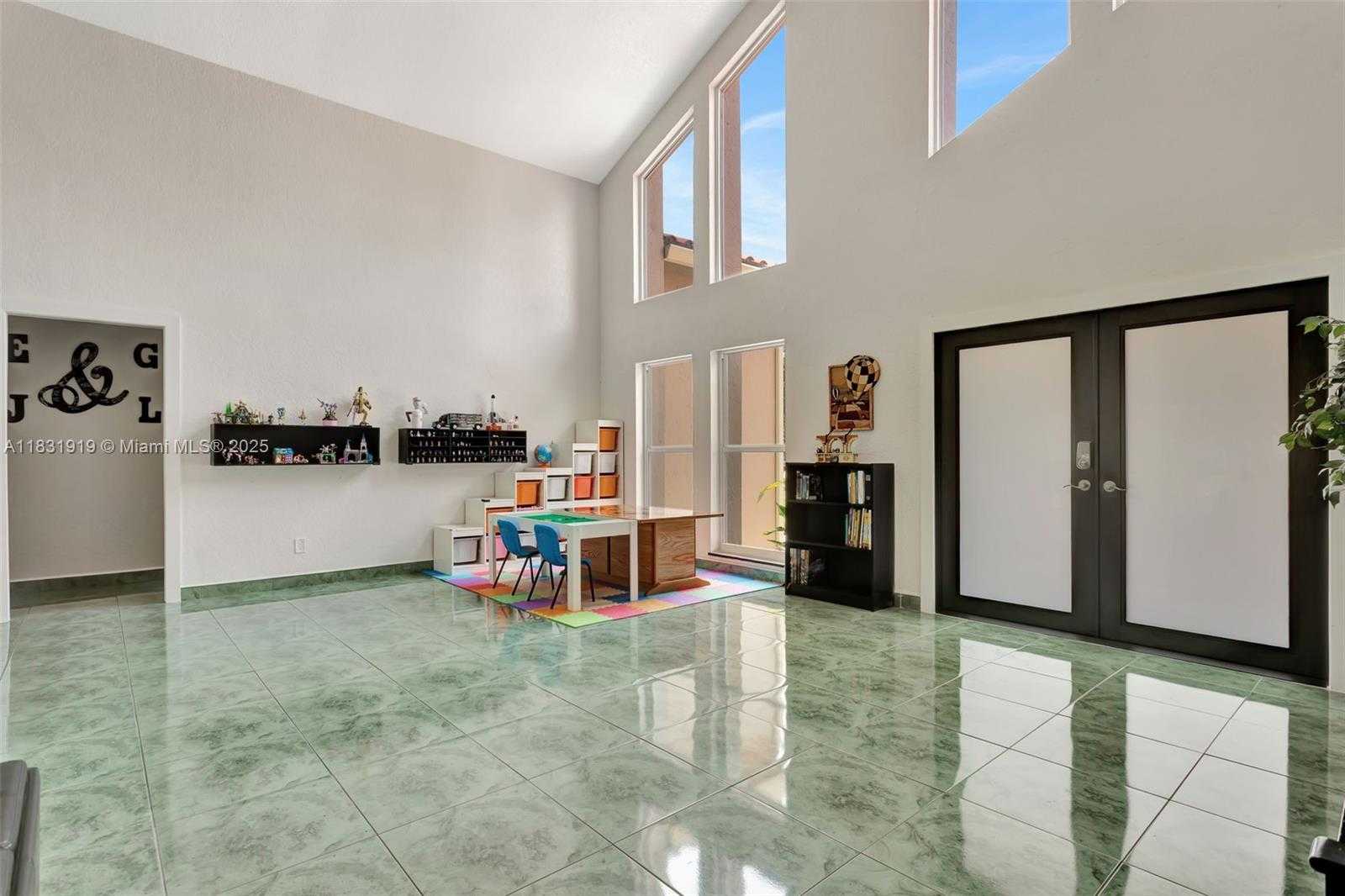 Small Image of 14100 SOUTH WEST 21ST ST, Davie Number 6