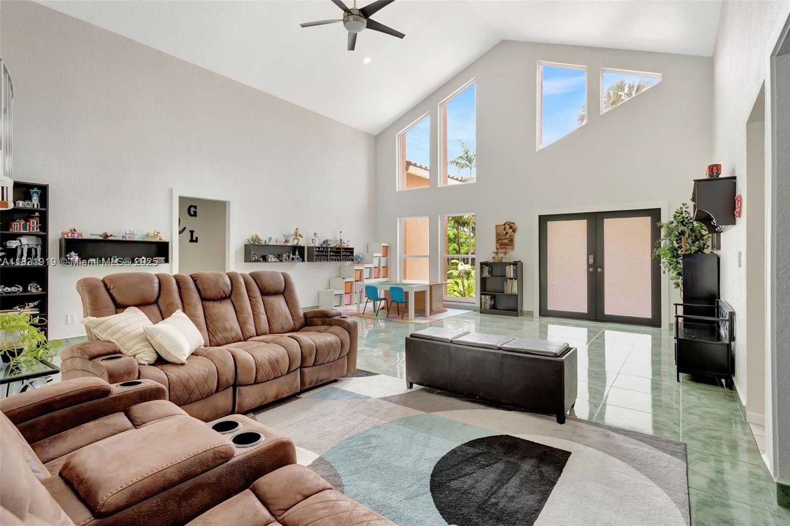 Small Image of 14100 SOUTH WEST 21ST ST, Davie Number 7