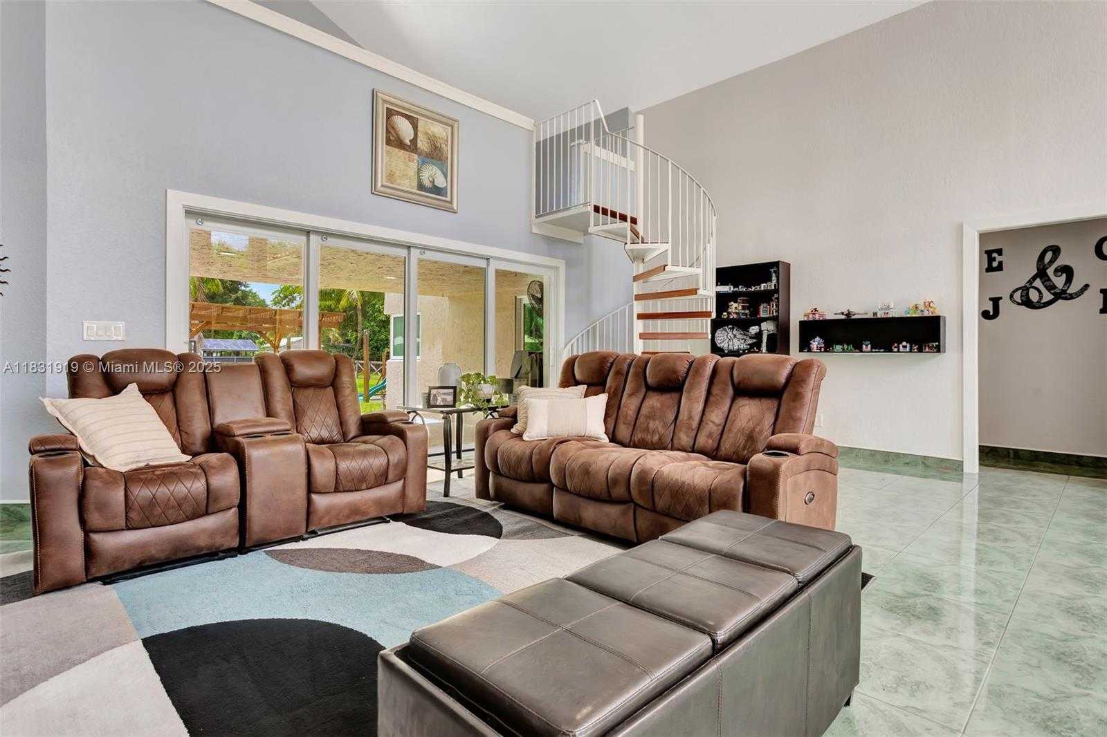 Small Image of 14100 SOUTH WEST 21ST ST, Davie Number 8